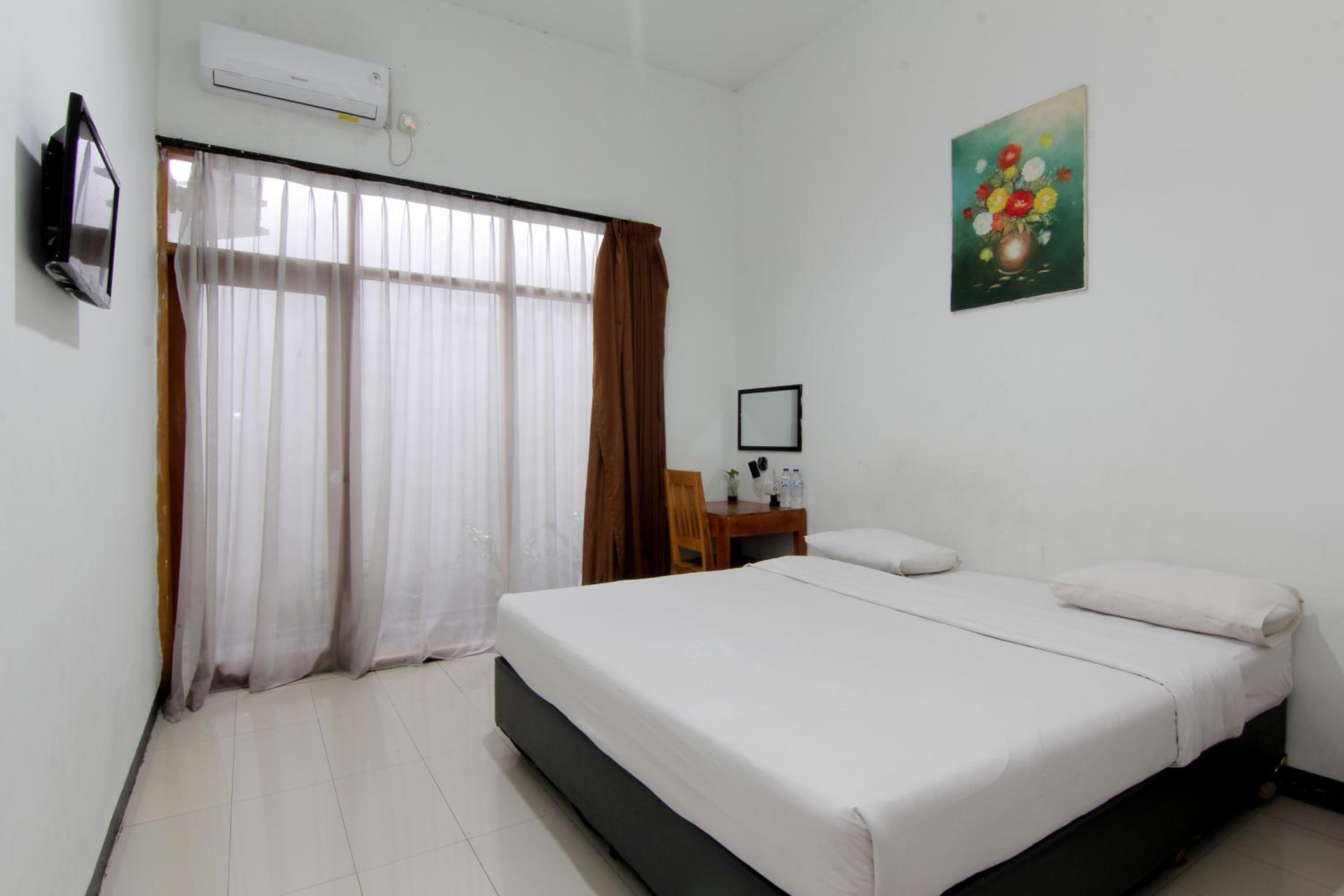 Standard Double Room - Photo 1