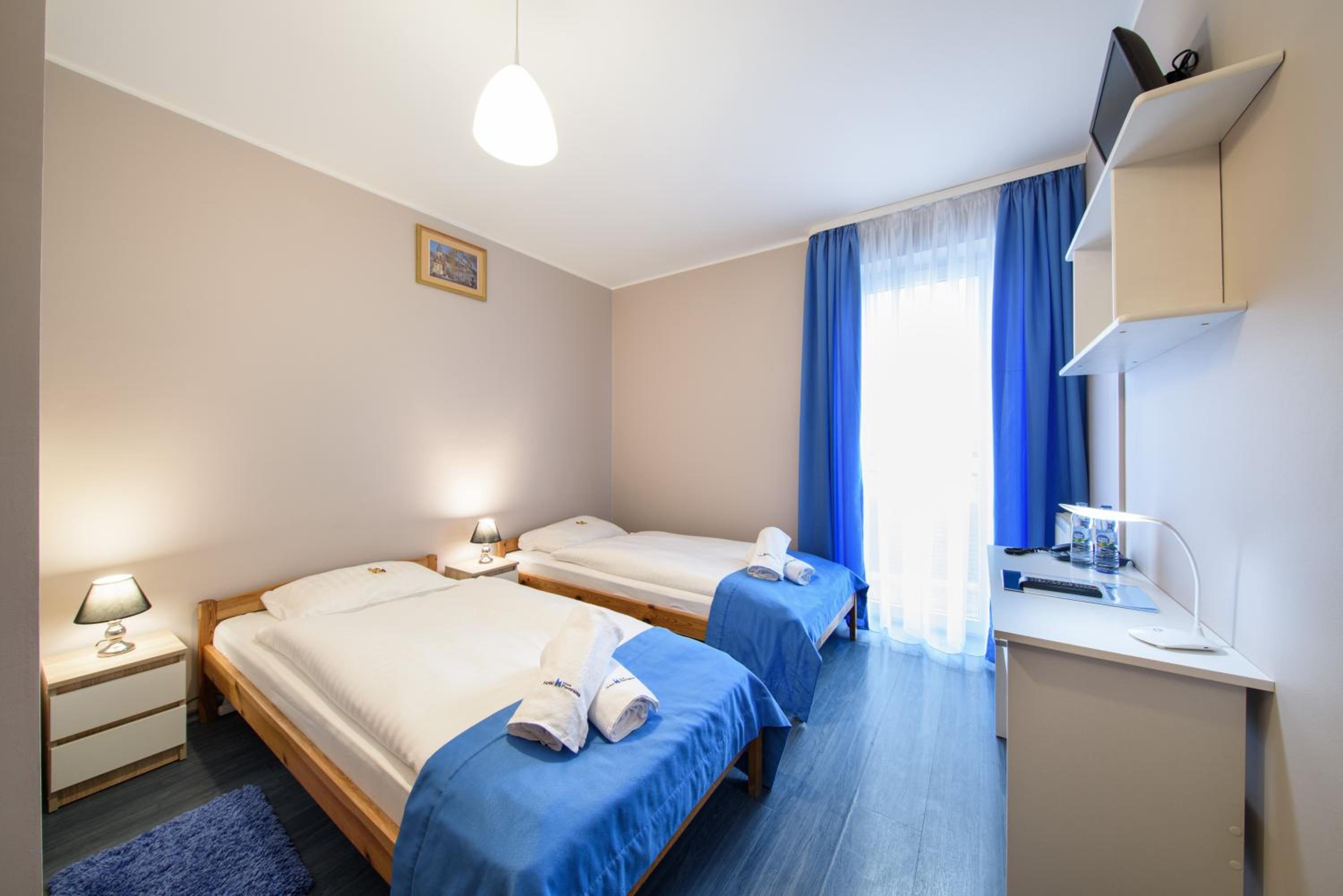 Double or Twin Room - Photo 17