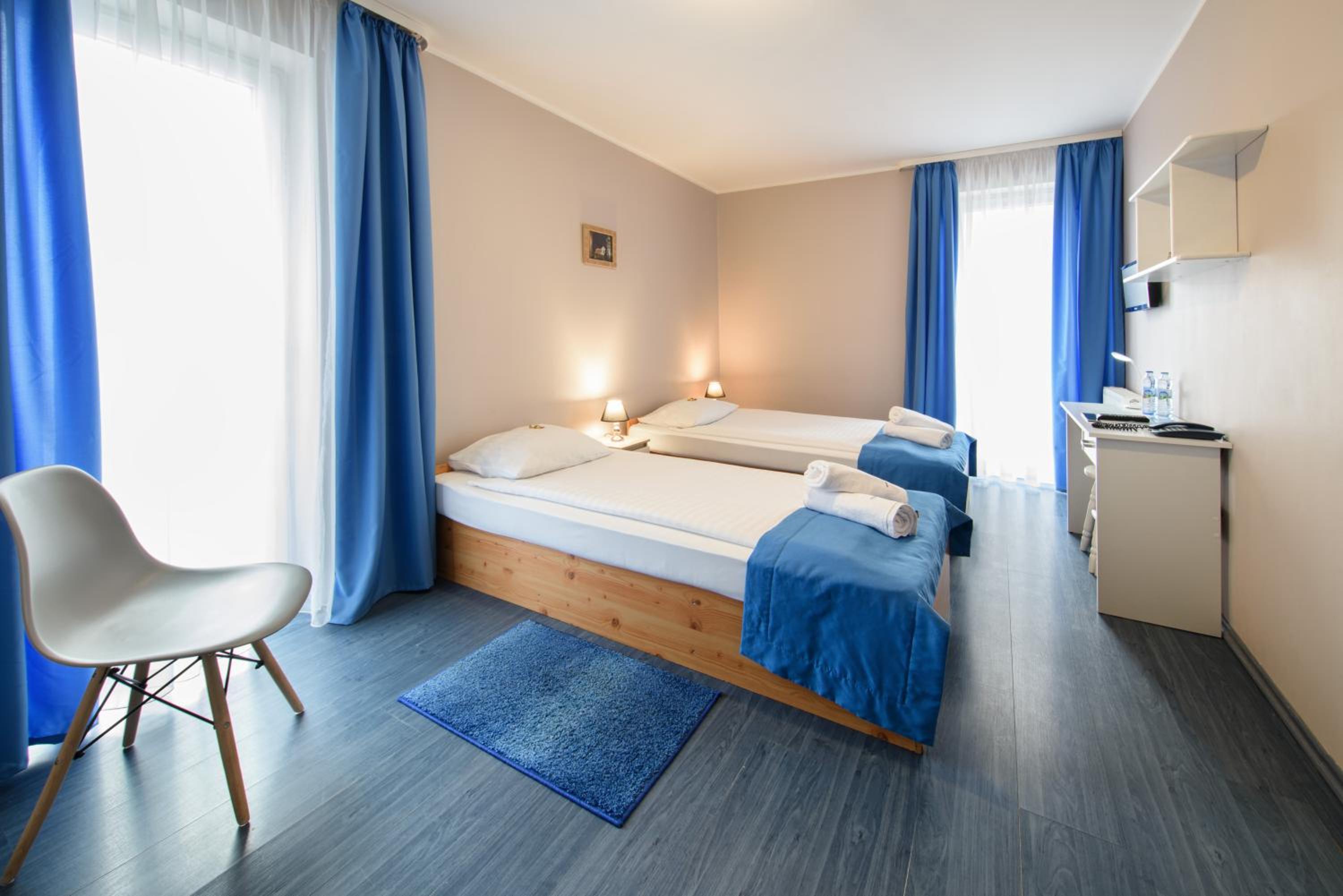 Double or Twin Room - Photo 26