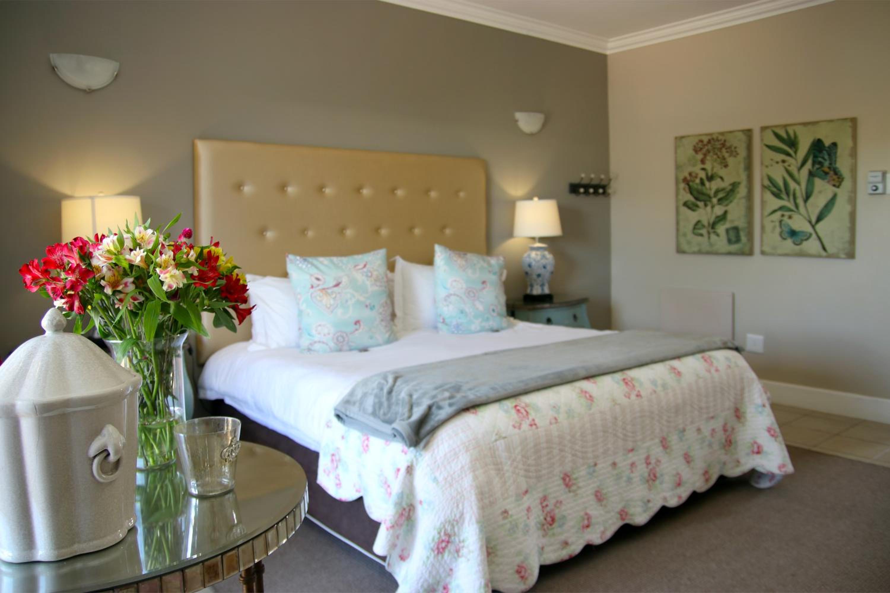 Double or Twin Room with Balcony - Photo 6