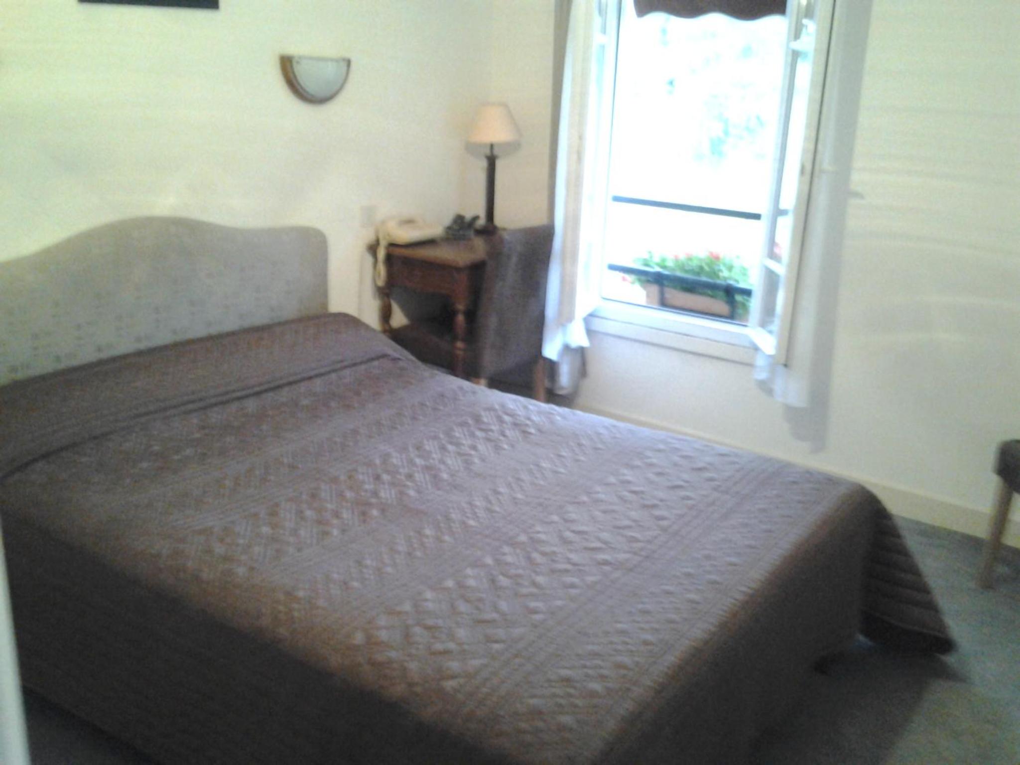 Double Room - Photo 4