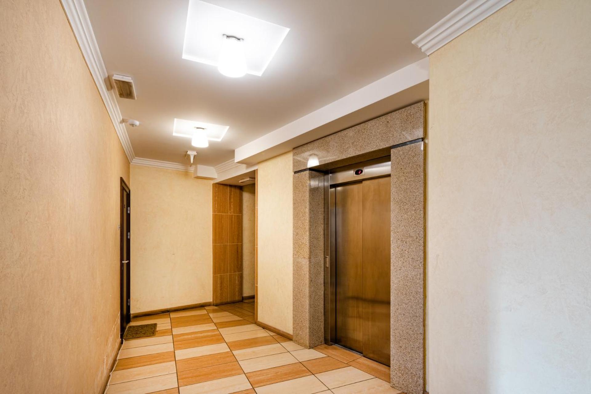 One-Bedroom Apartment - Photo 11