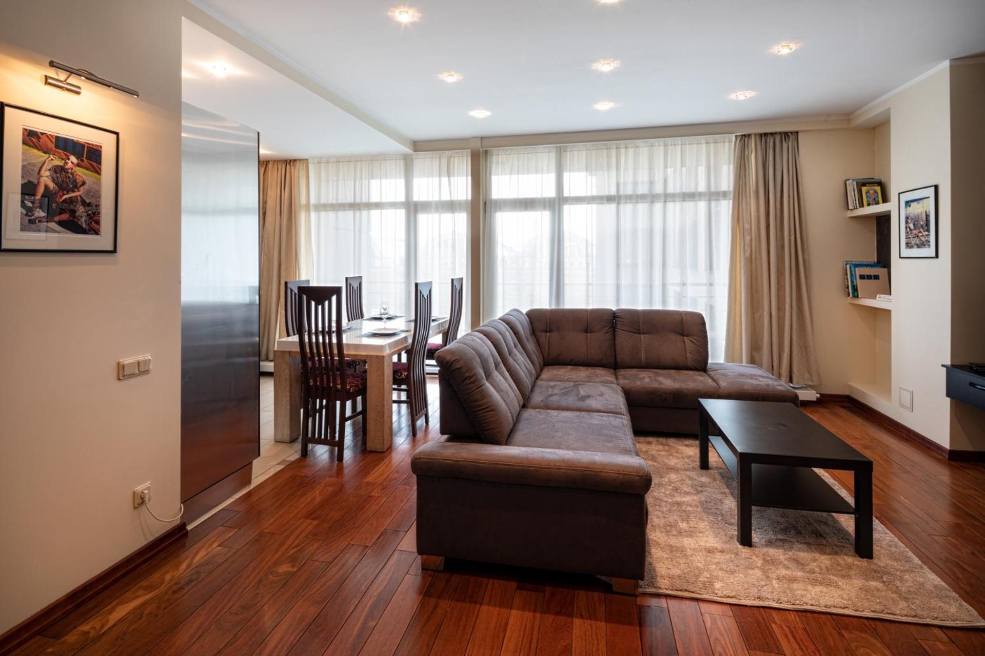 One-Bedroom Apartment - Photo 21