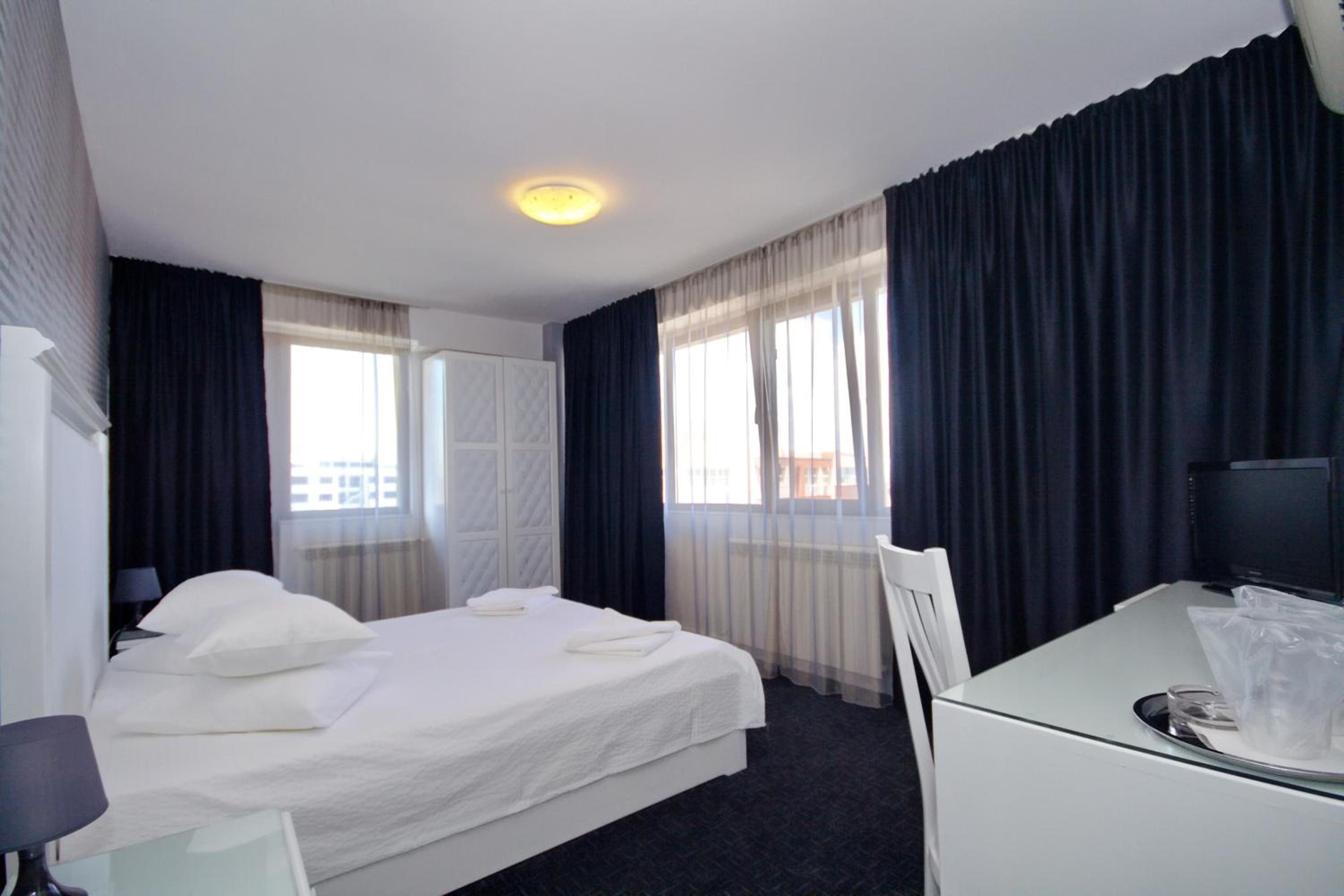 Superior Double Room - Photo 8