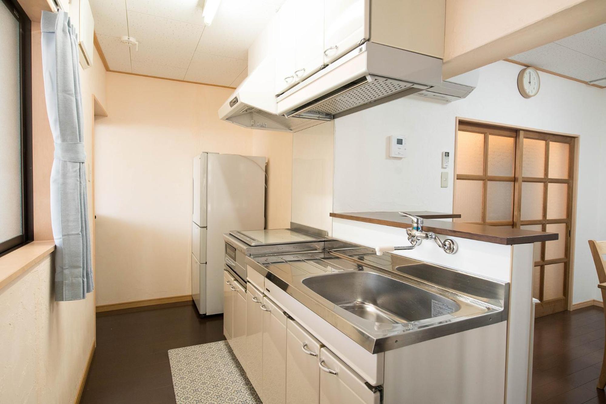 One-Bedroom House - Photo 14