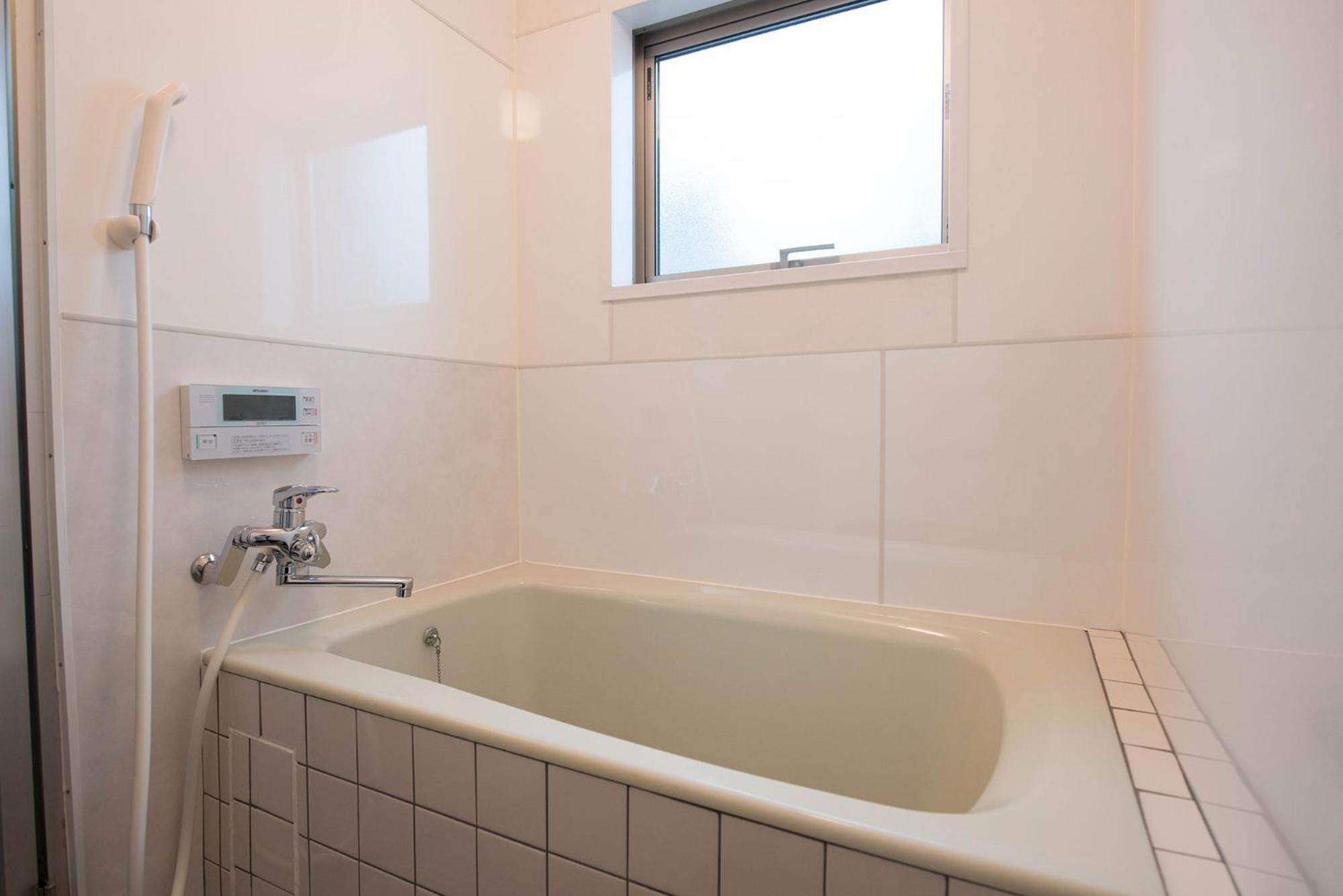 One-Bedroom House - Photo 10
