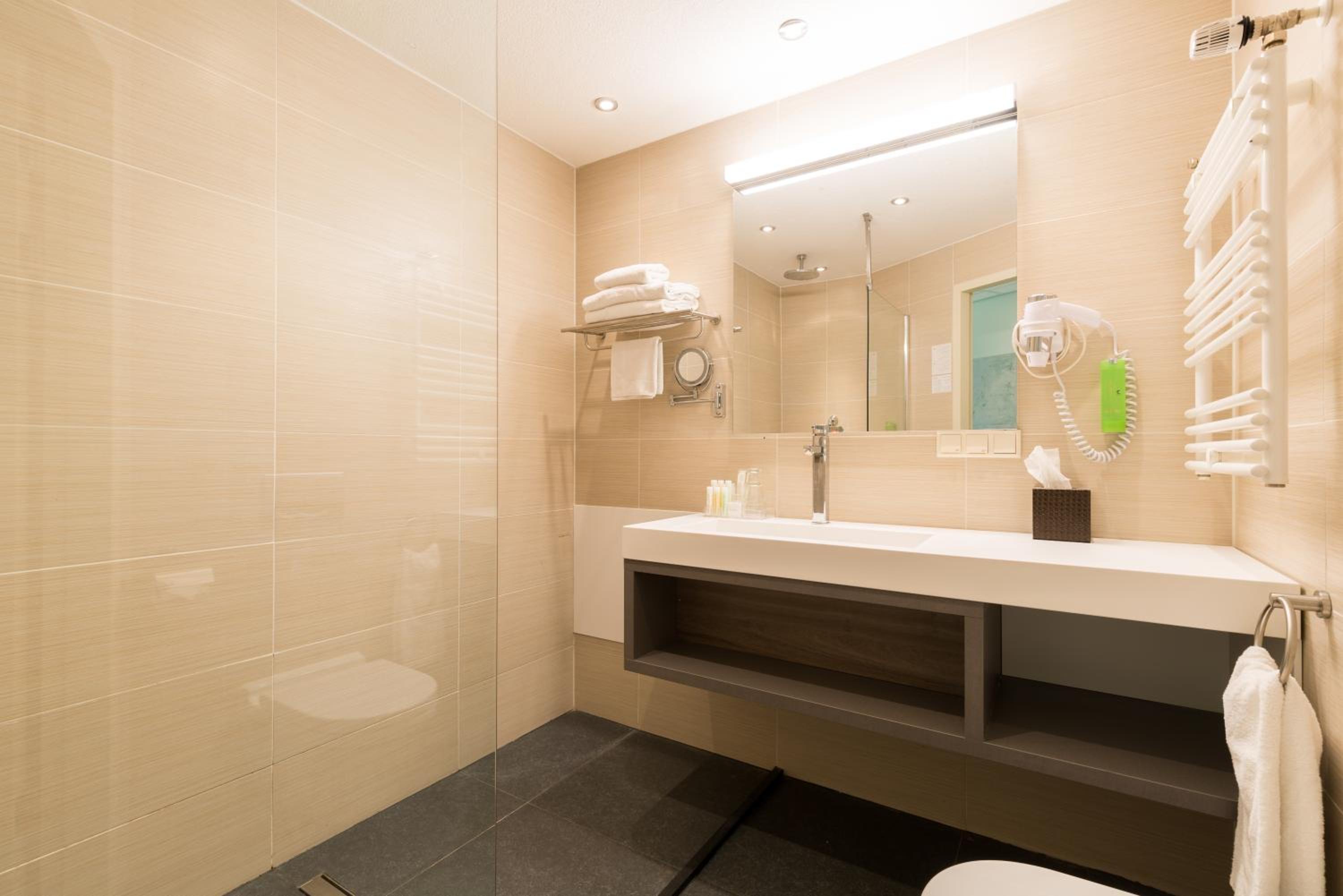 Comfort Double Room - Photo 4