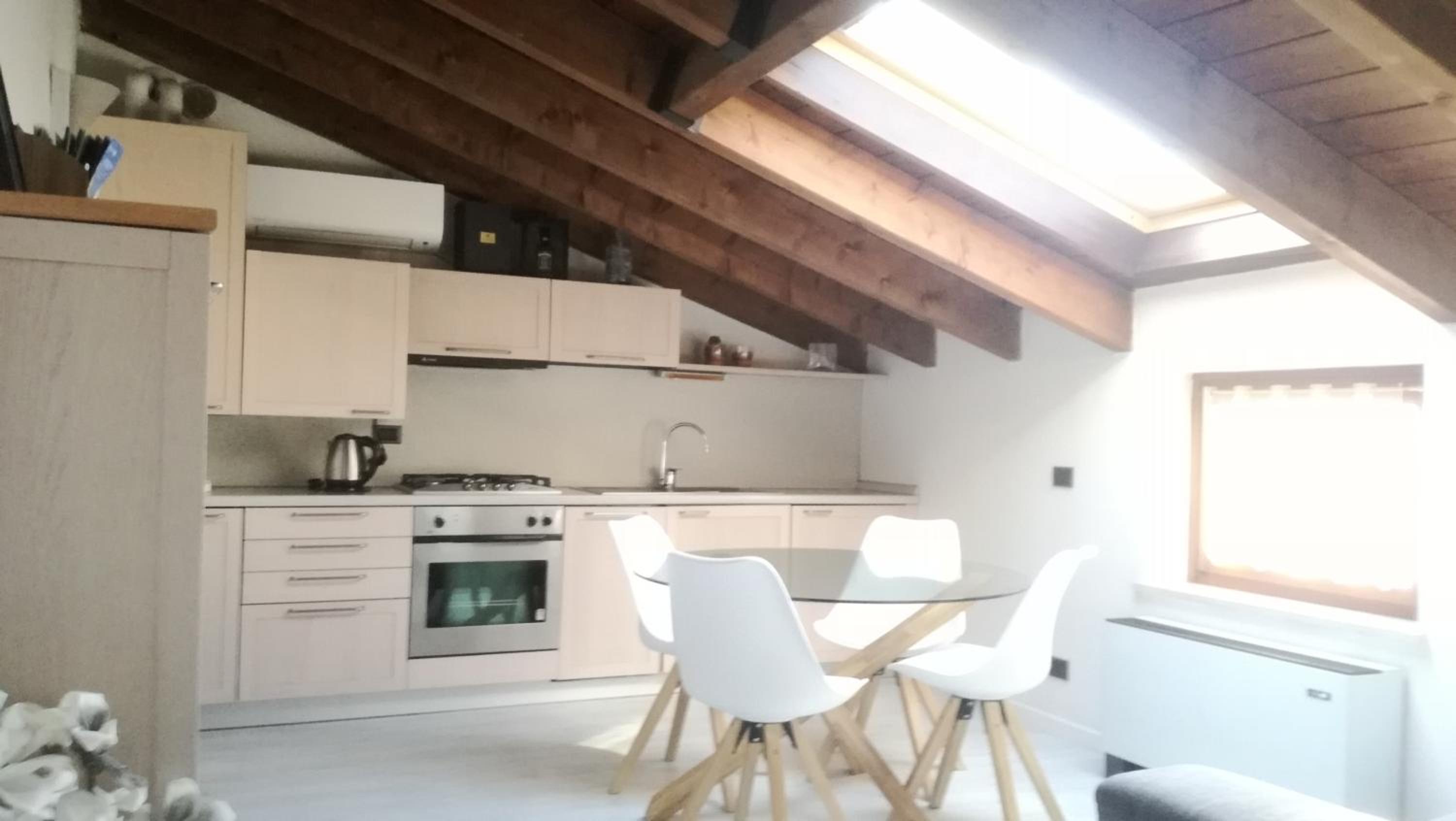 Apartment with Private Parking - Photo 15