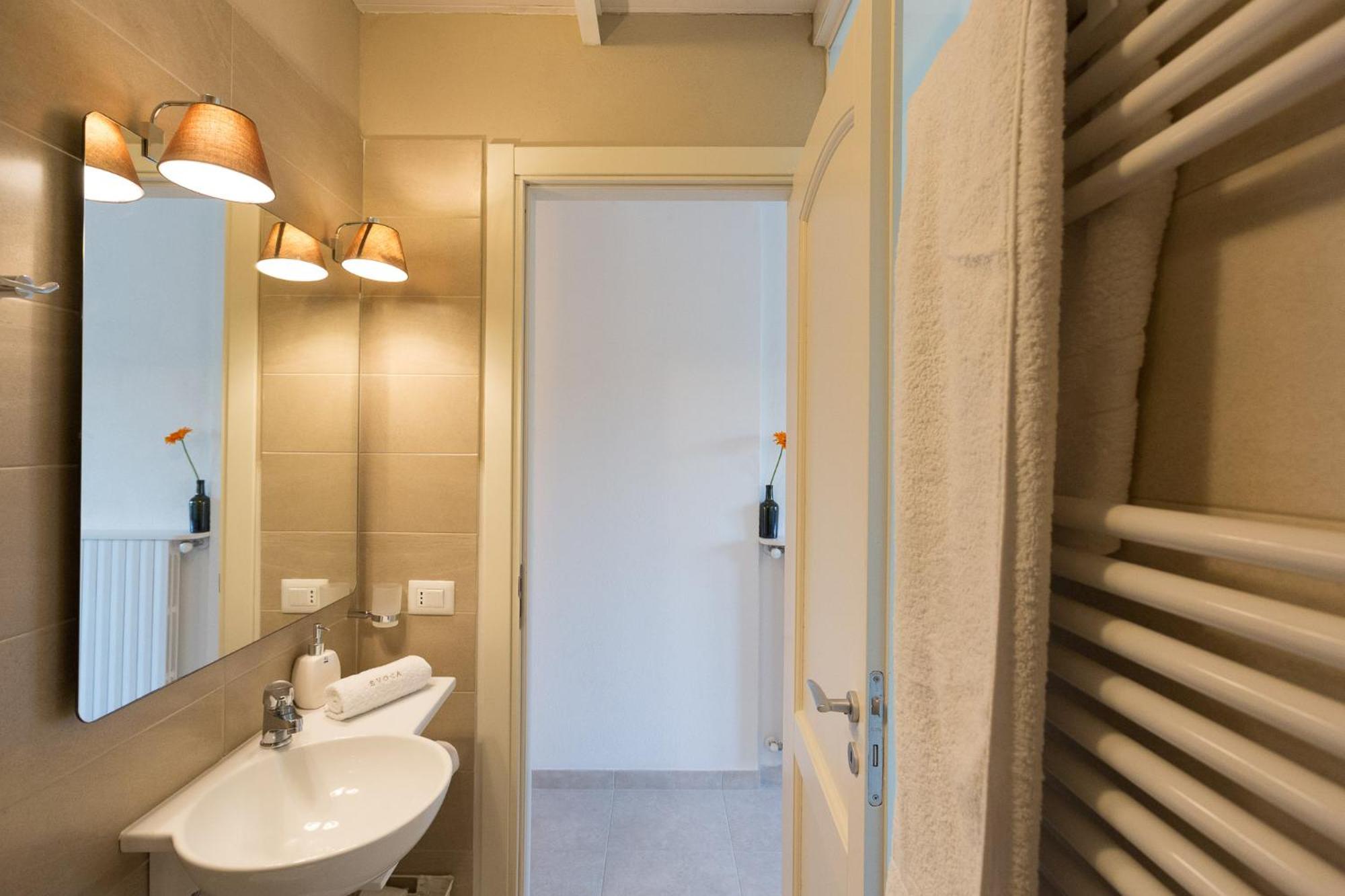 Double Room with Extra Bed - Photo 7