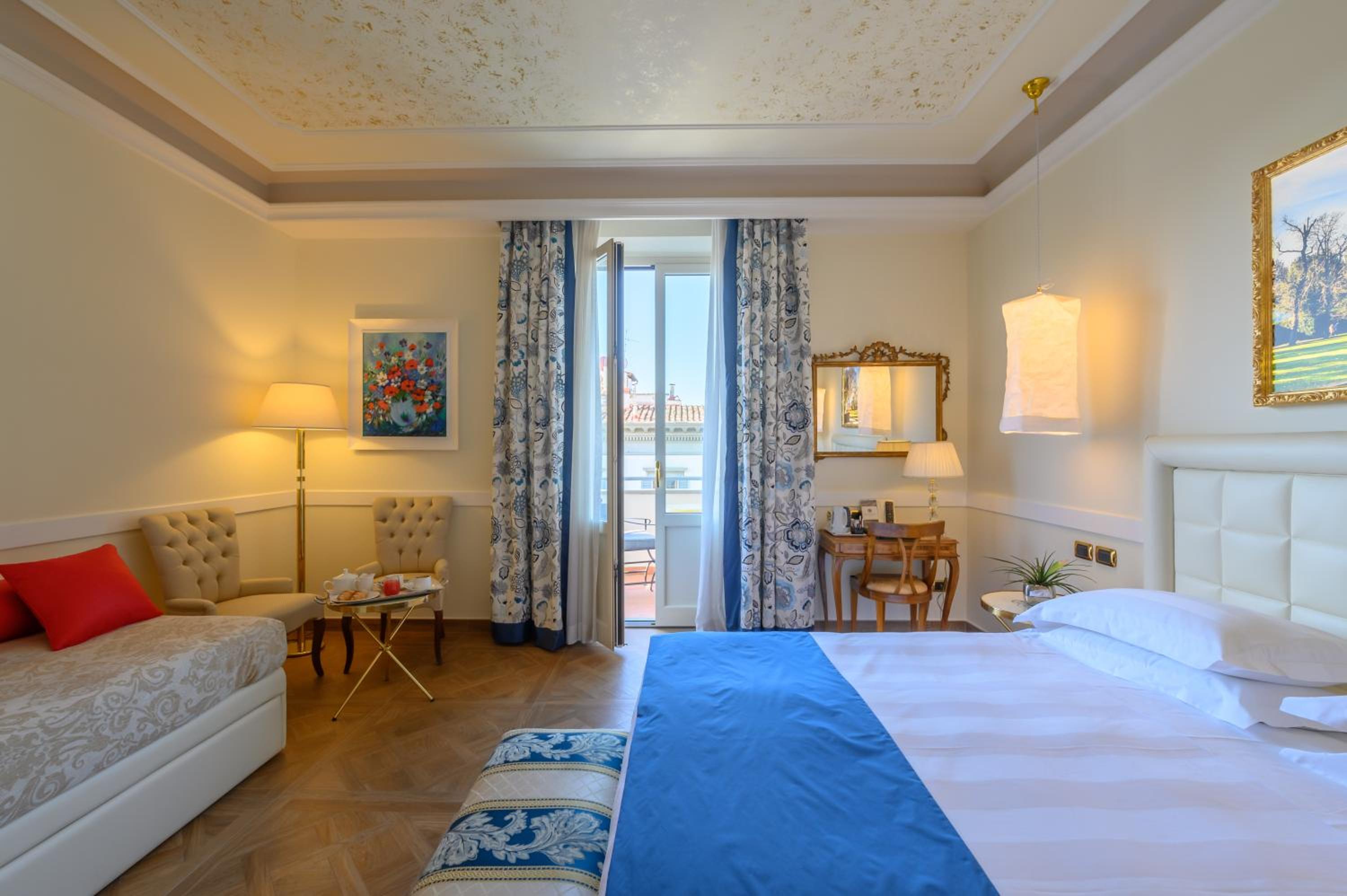 Deluxe Double or Twin Room with Balcony - Photo 12