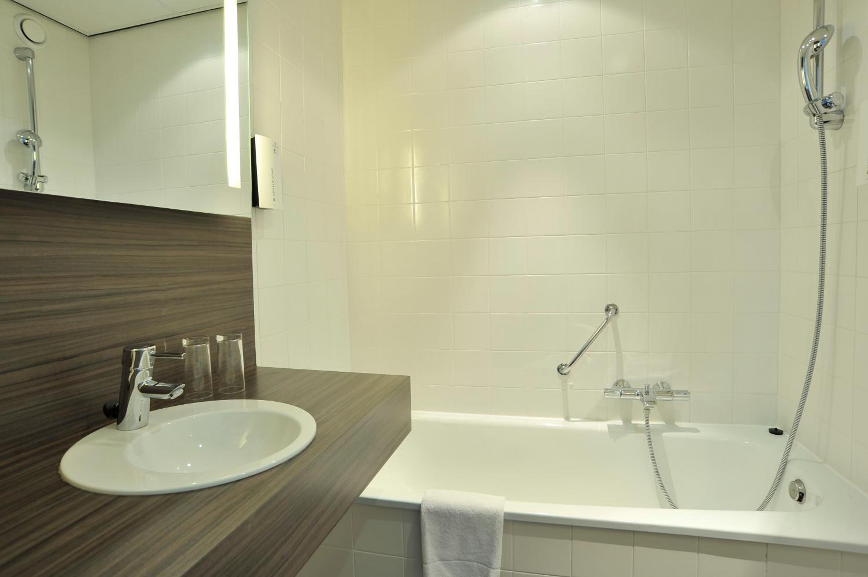 Standard Twin Room photo 2