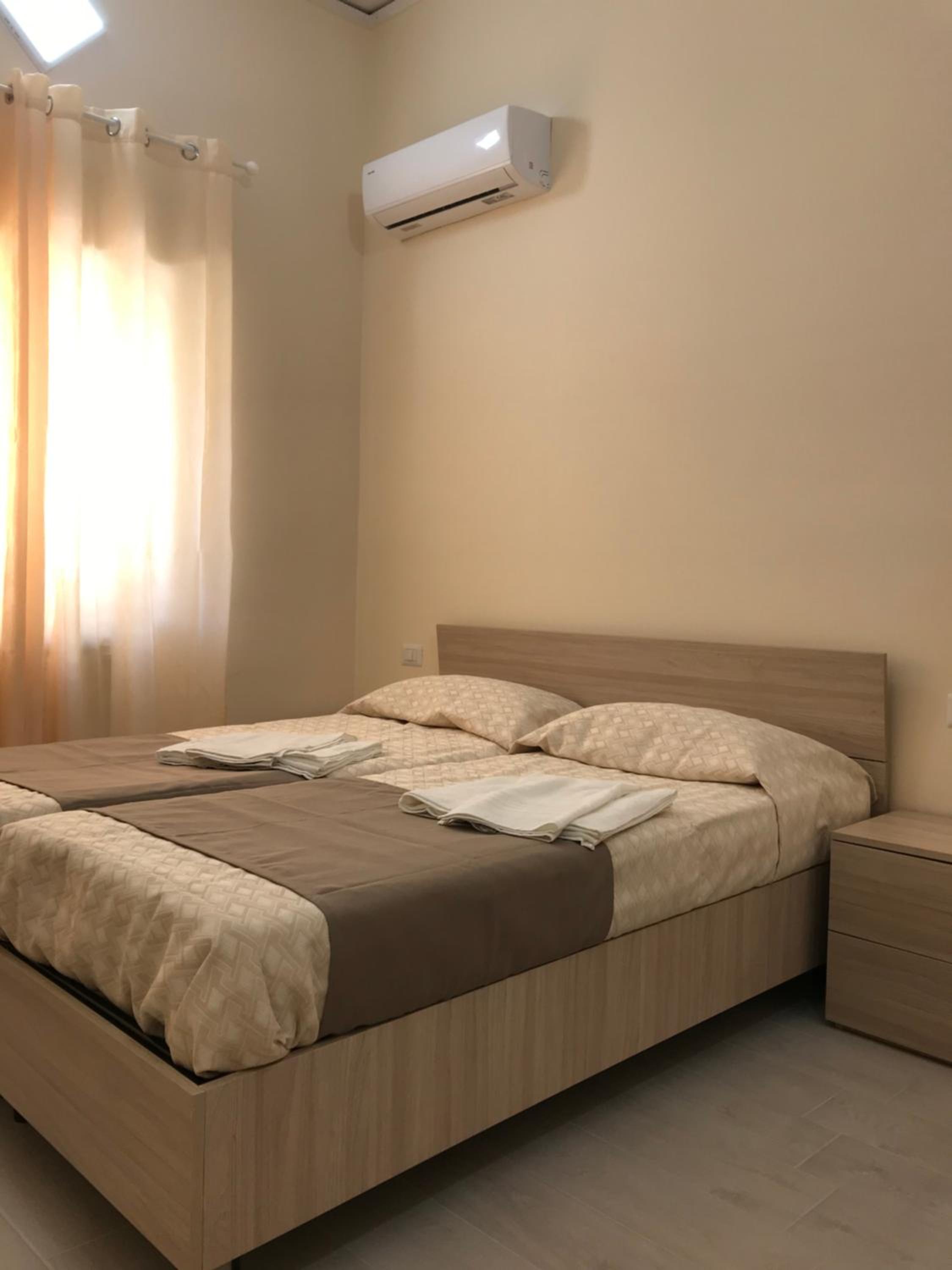 Deluxe Double or Twin Room - Photo 4