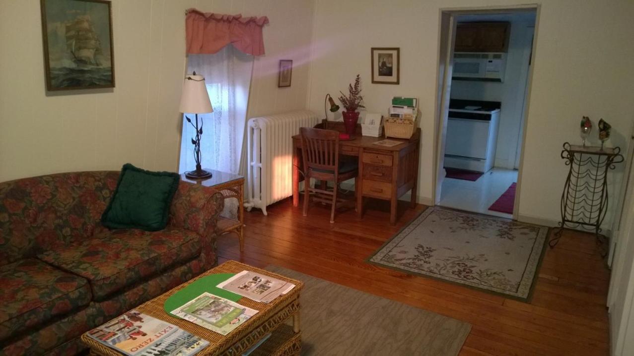 Two-Bedroom Suite photo 2