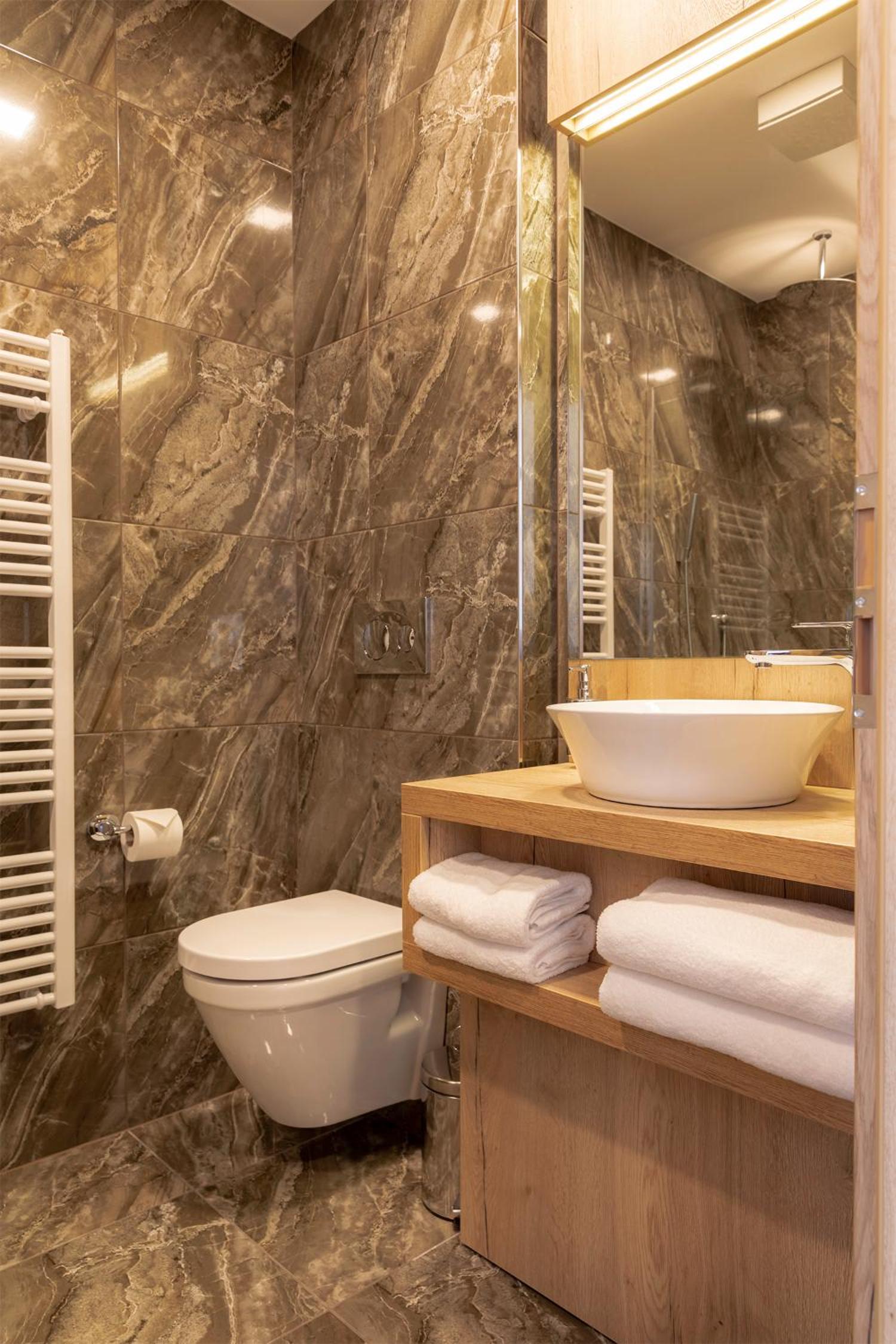 Double or Twin Room - Photo 4
