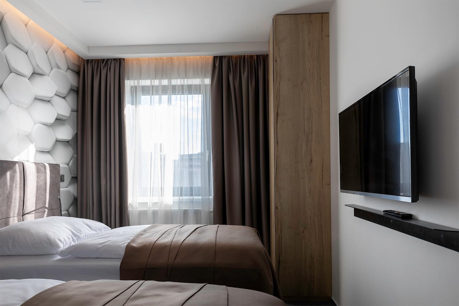 Double or Twin Room - Photo 9