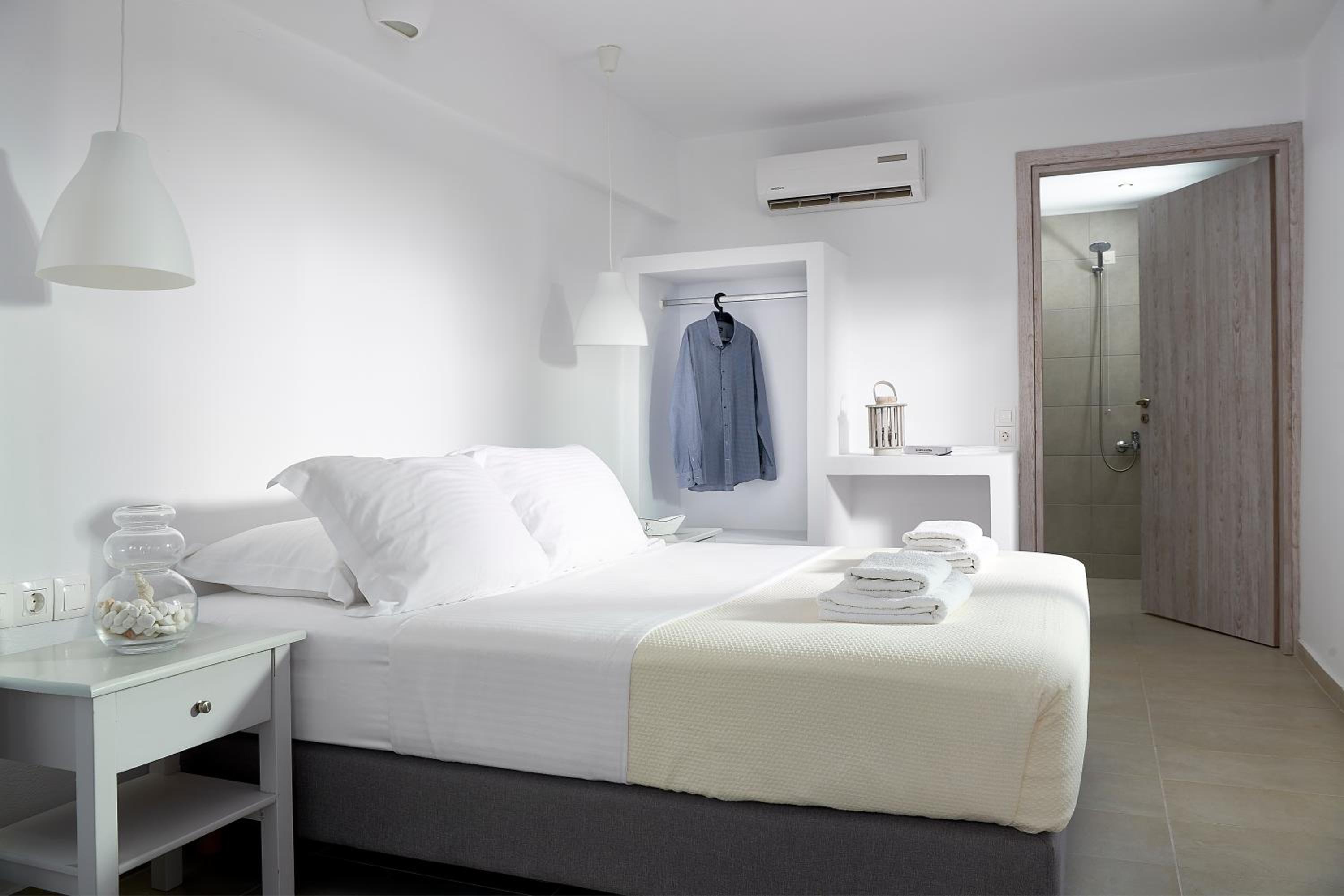 Double Room - Disability Access photo 1