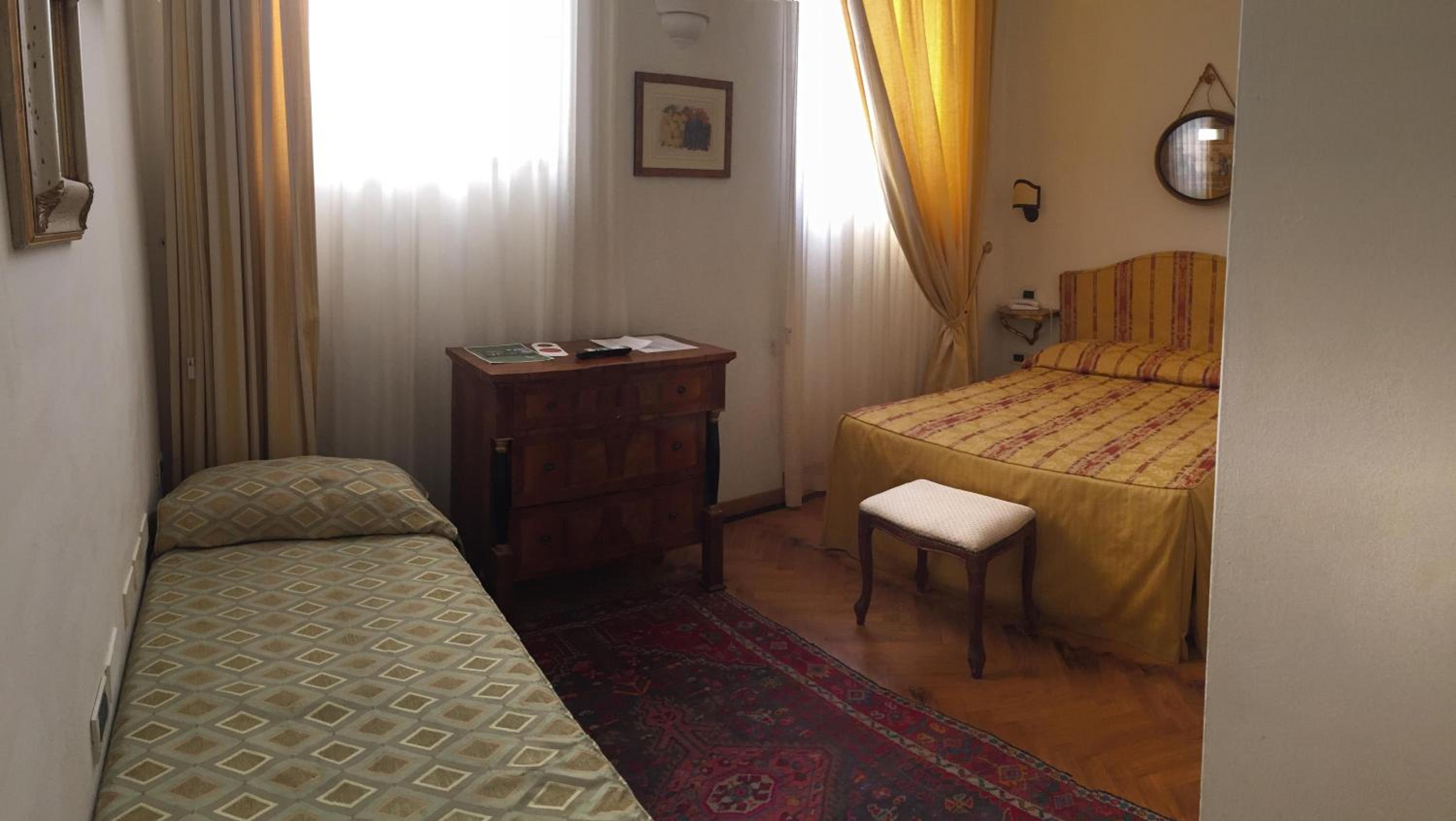 Economy Double or Twin Room photo 3