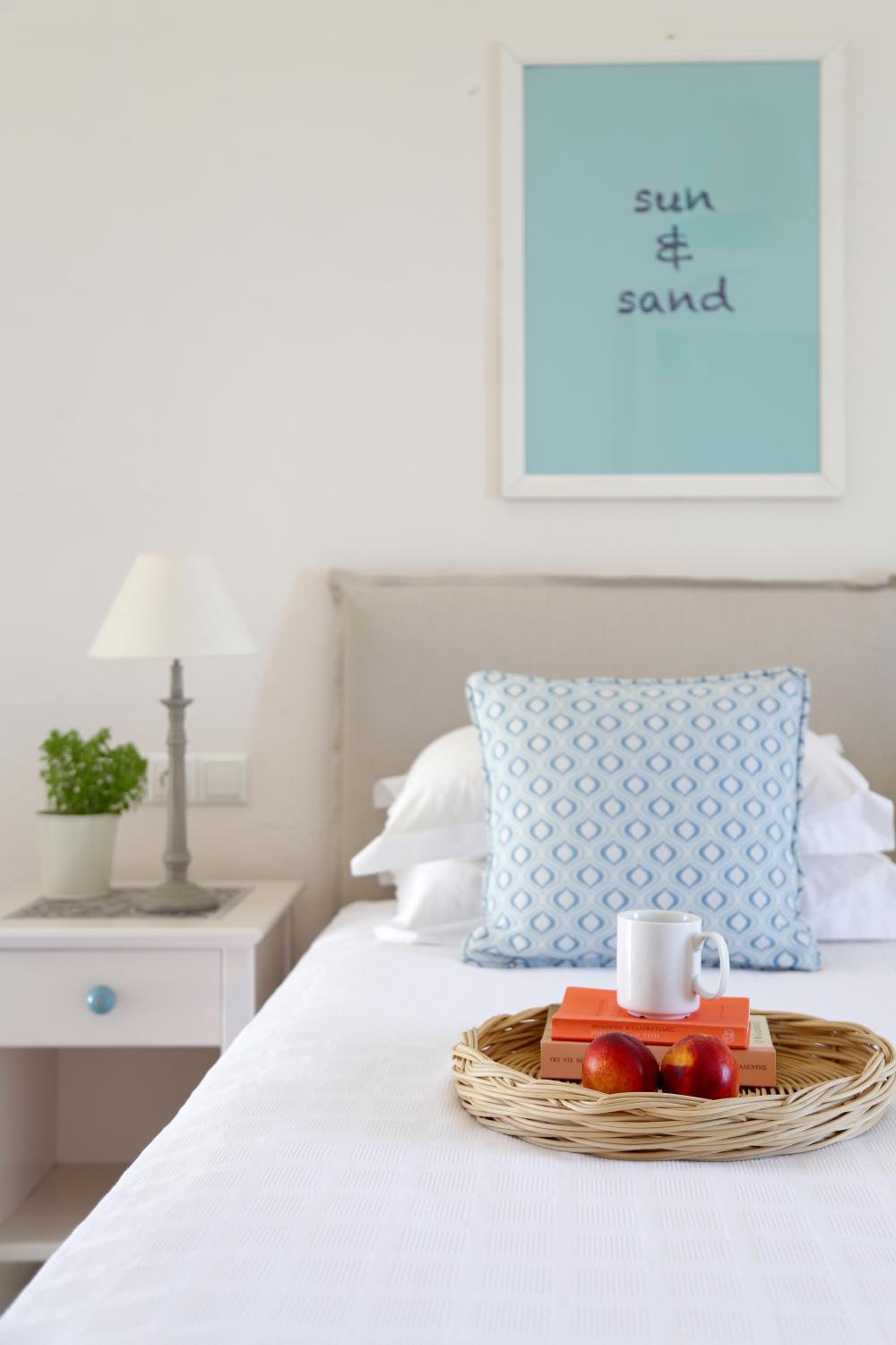 Double Room with Garden or Pool View - Photo 3