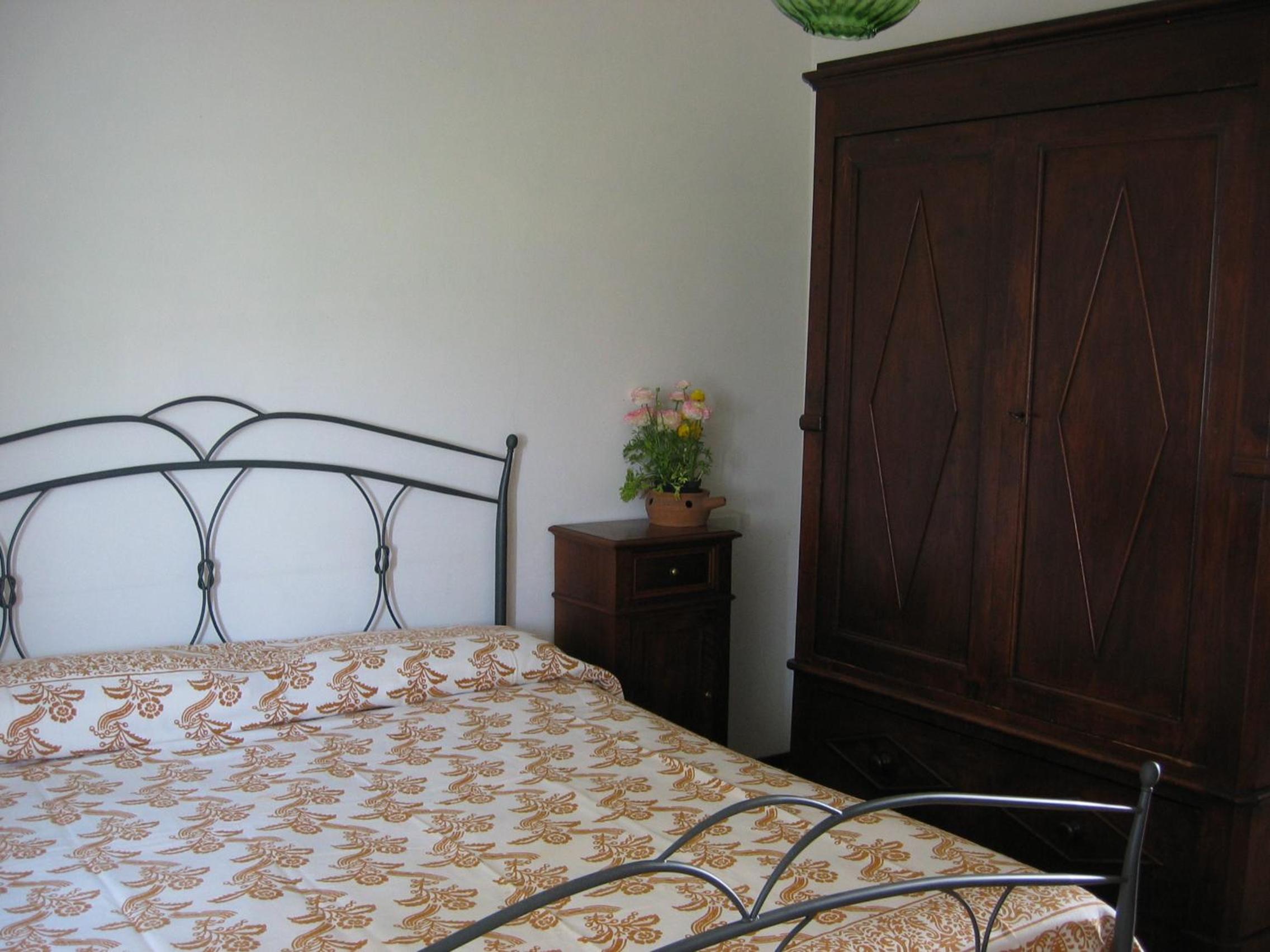 One-Bedroom Apartment photo 3