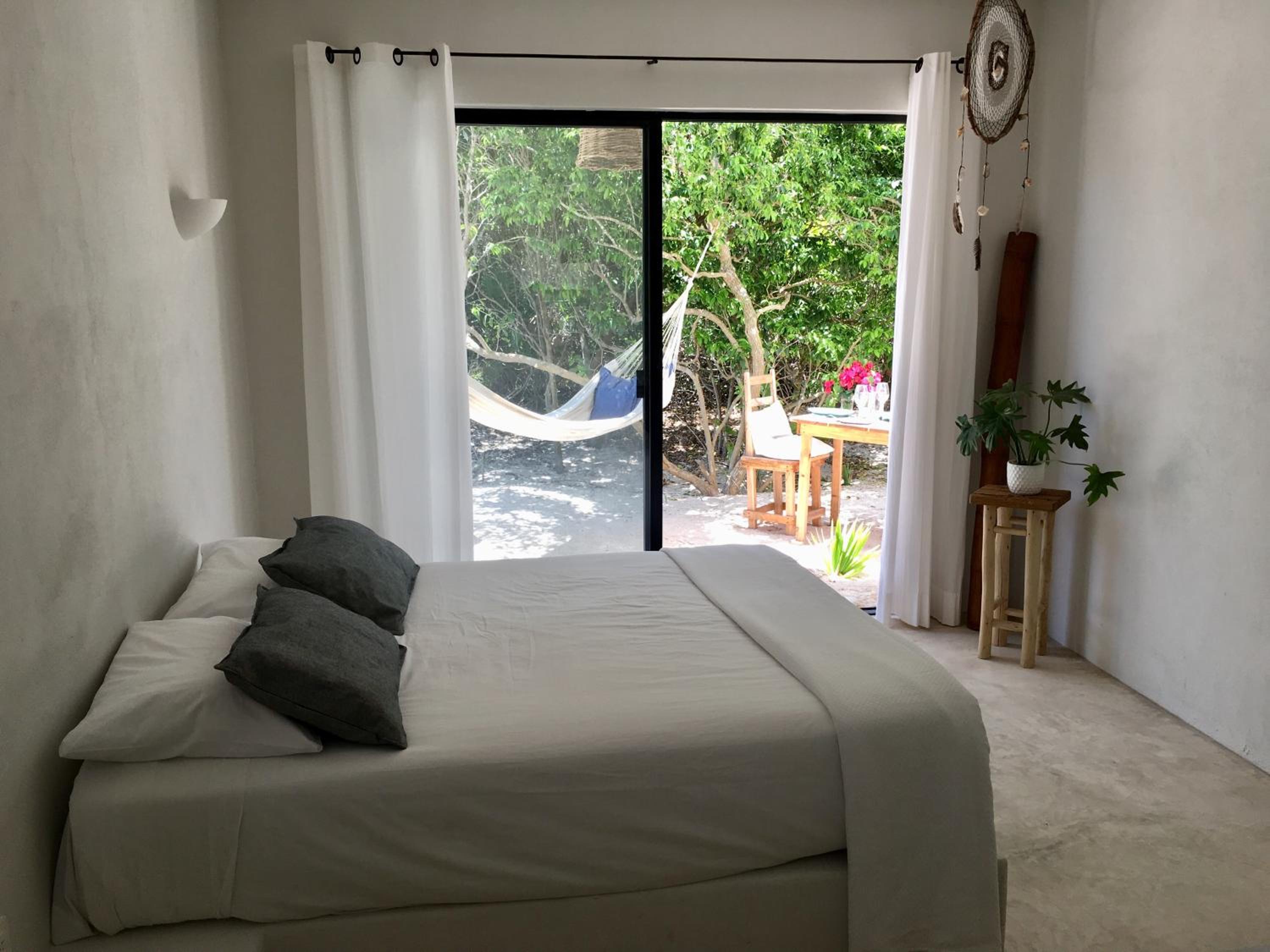 Suite - Photo 2