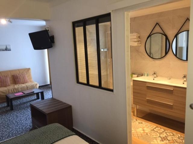Family Junior Suite - Photo 9