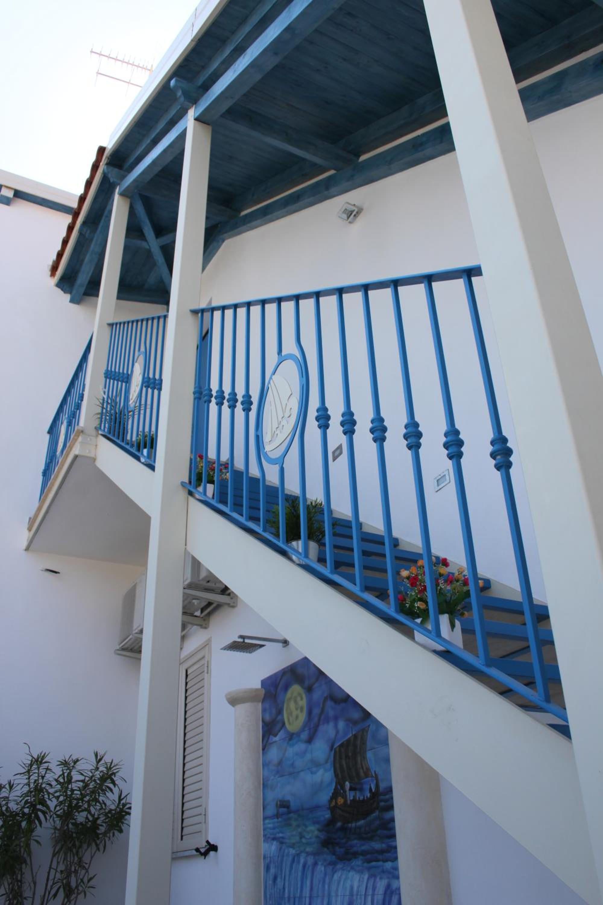 Apartment with Sea View - Photo 19