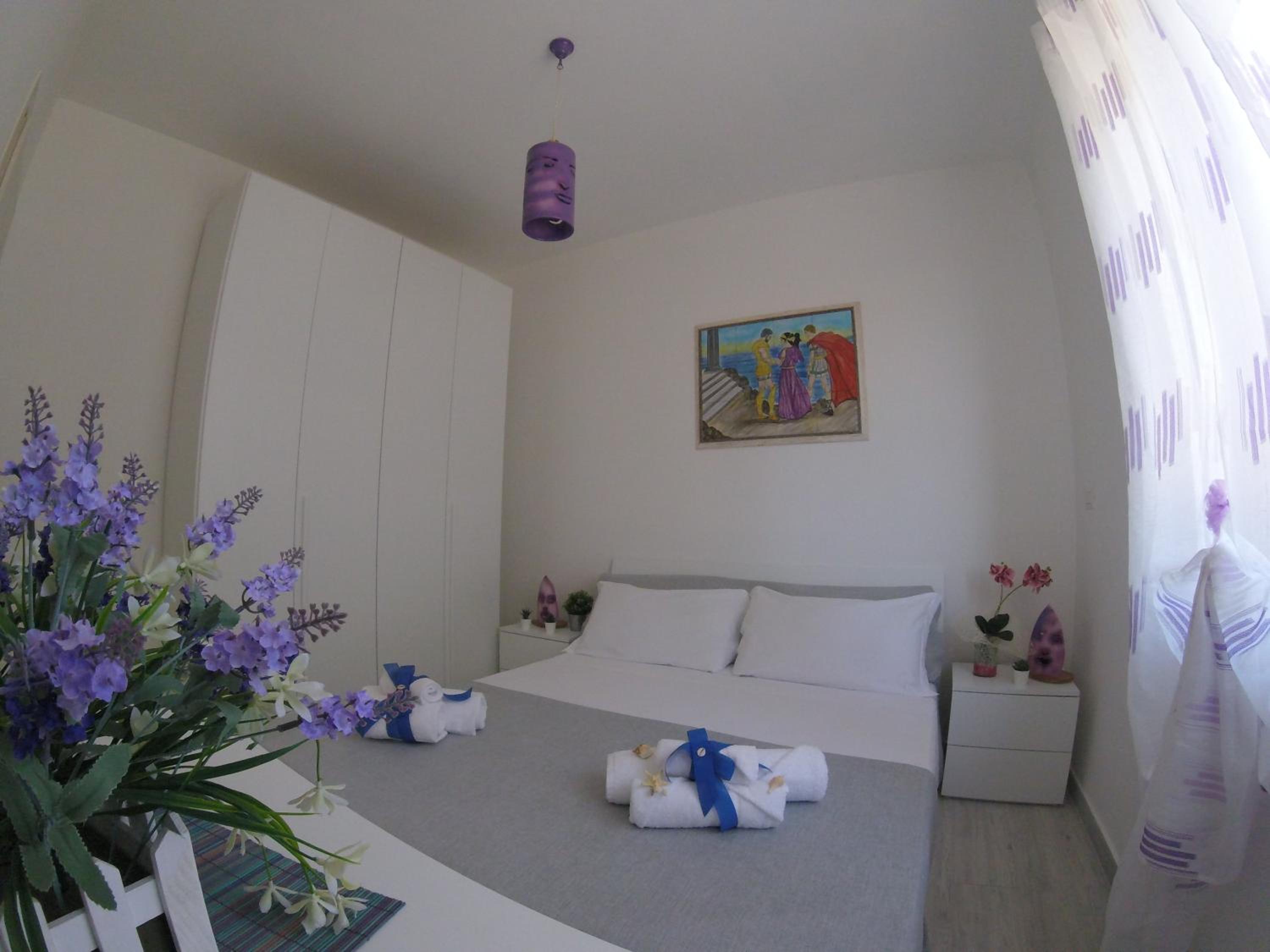 Apartment with Sea View - Photo 5