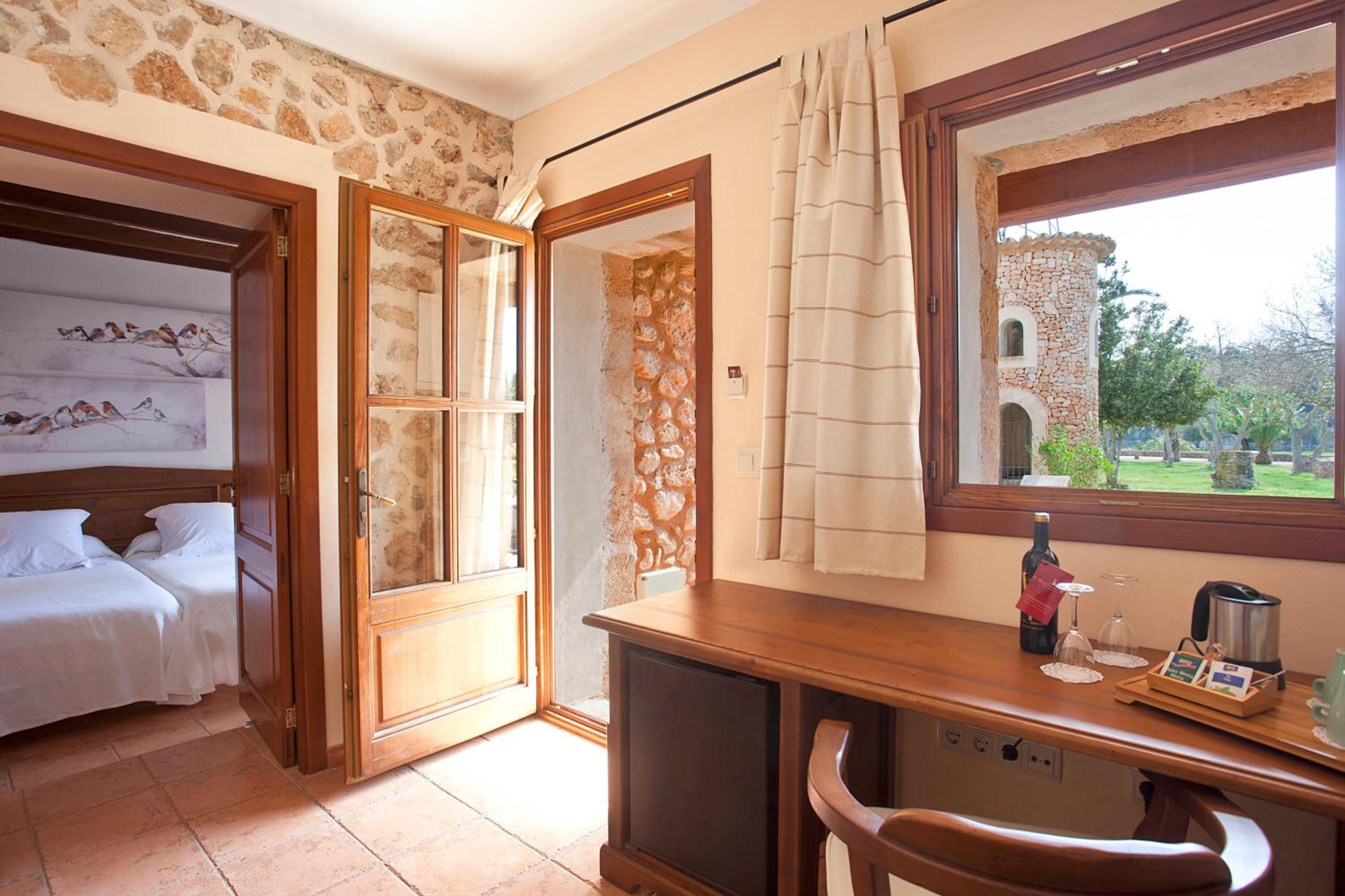 Superior Double or Twin Room - Photo 12