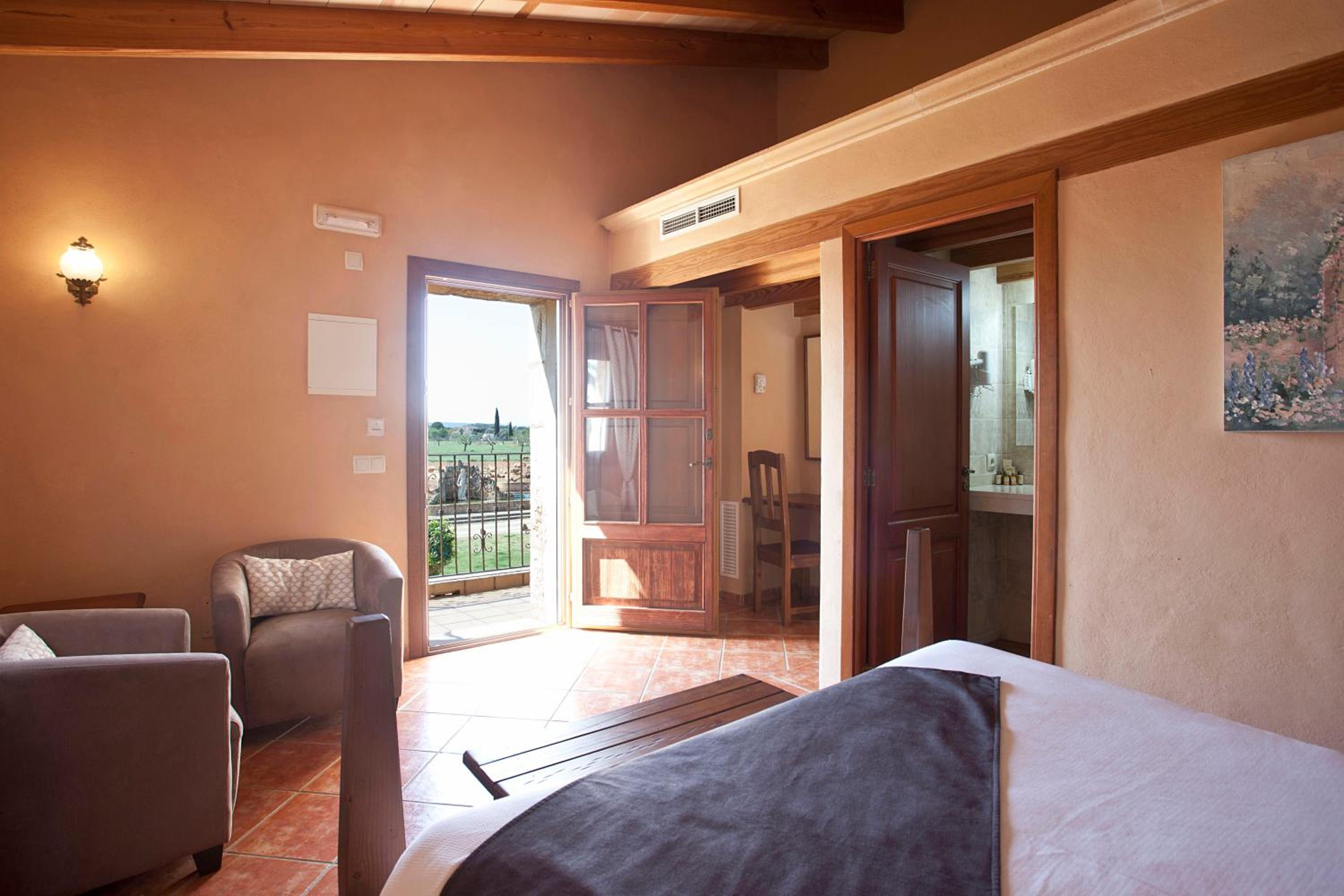 Double or Twin Room - Photo 4