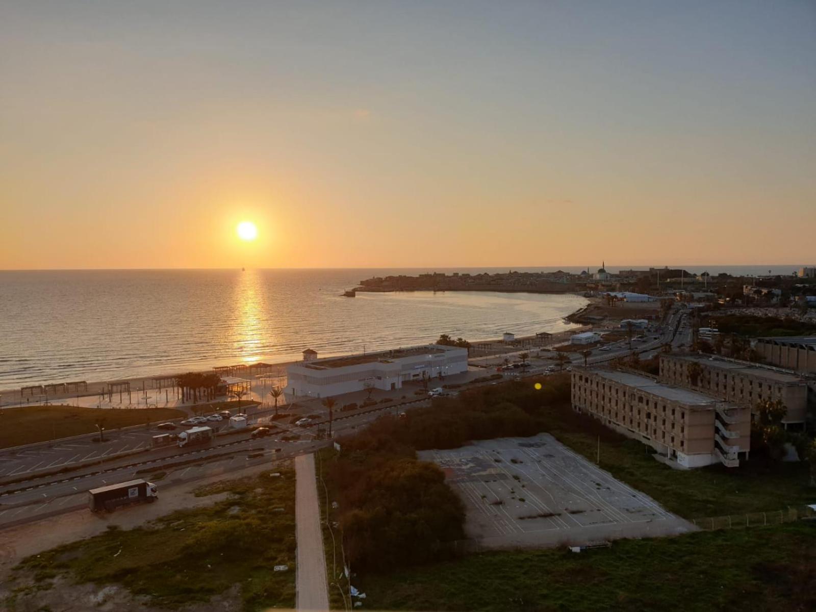 Apartment with Sea View - Photo 14
