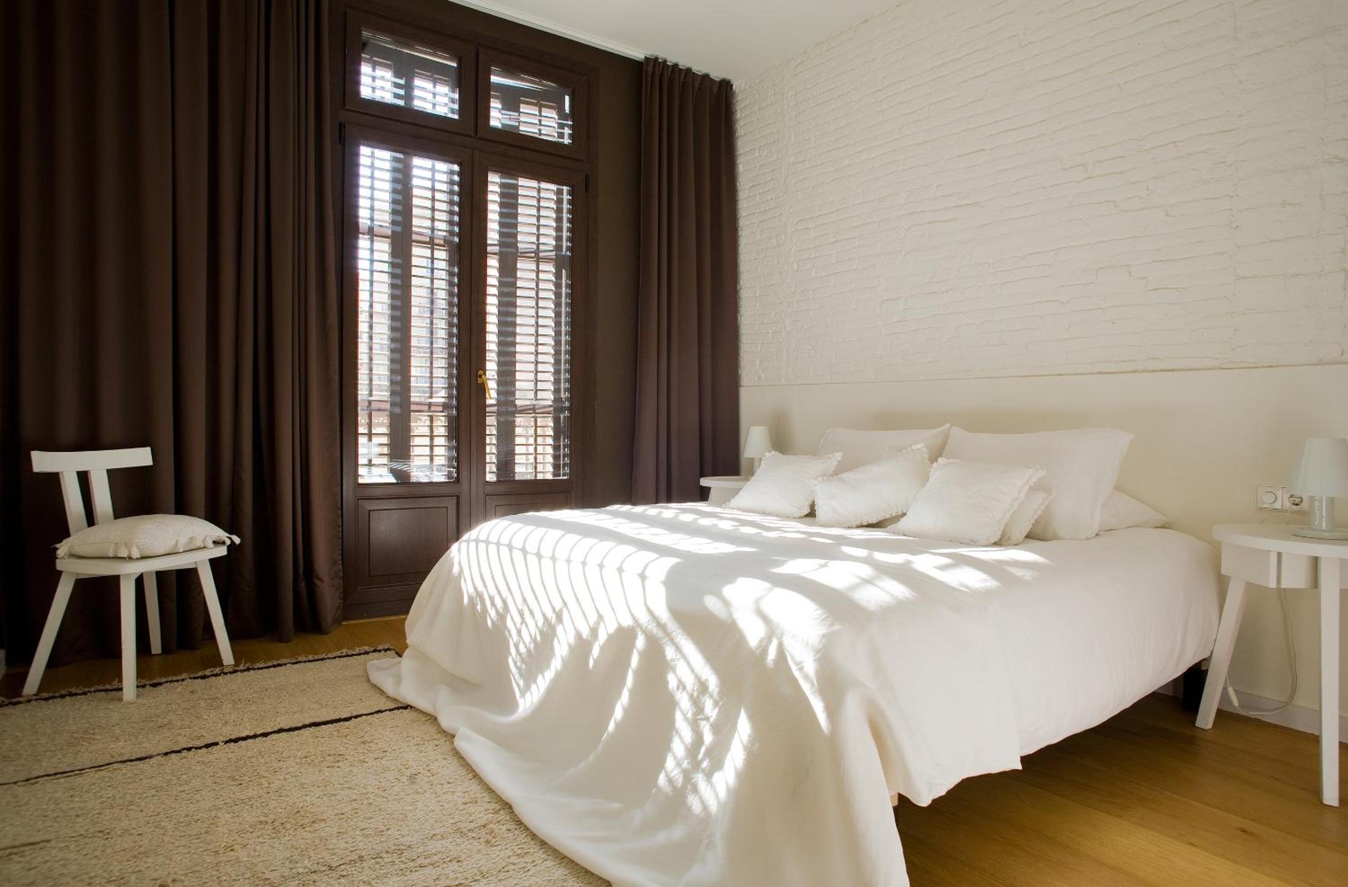 Deluxe Two-Bedroom Apartment with Terrace photo 2