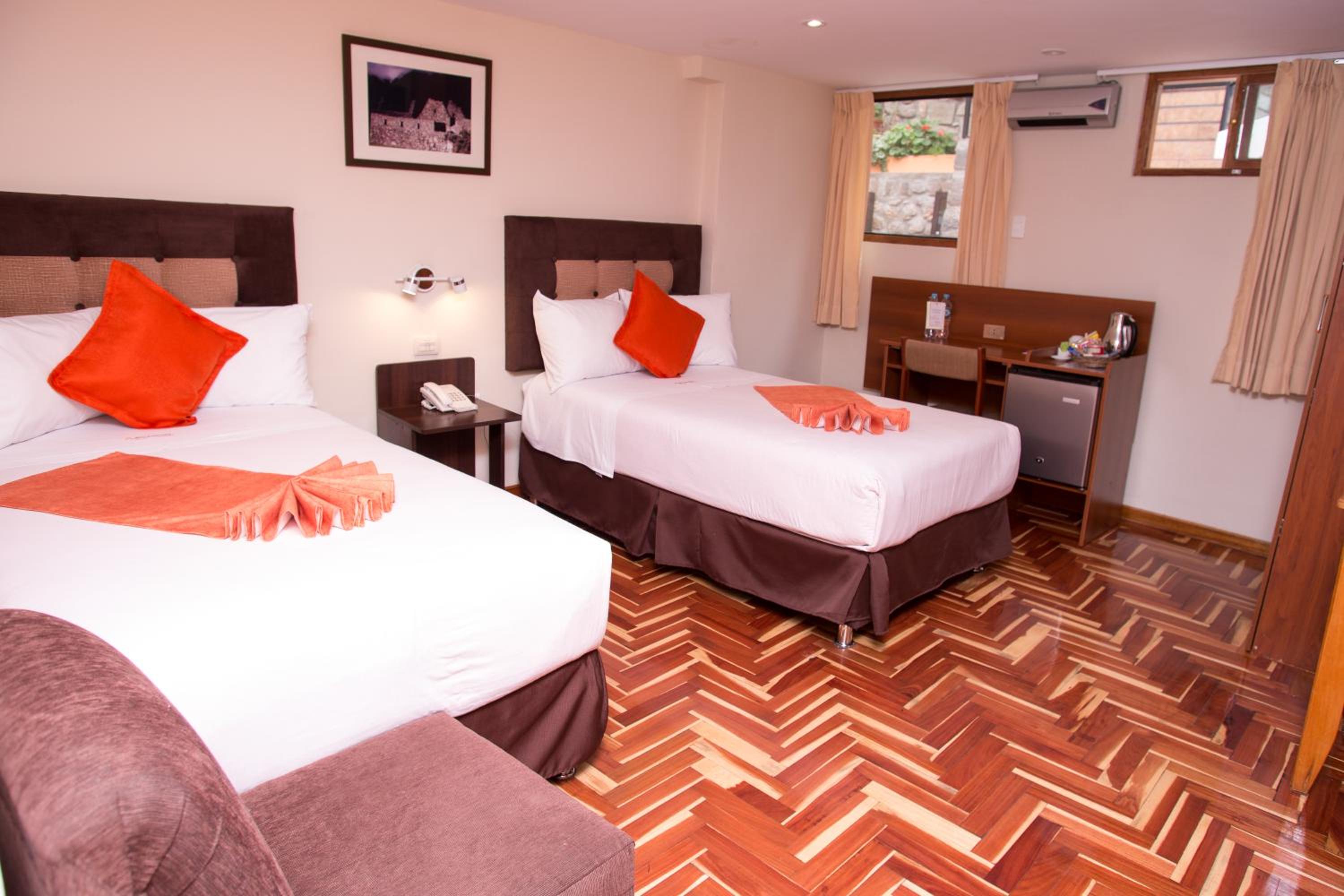Standard Twin Room photo 2