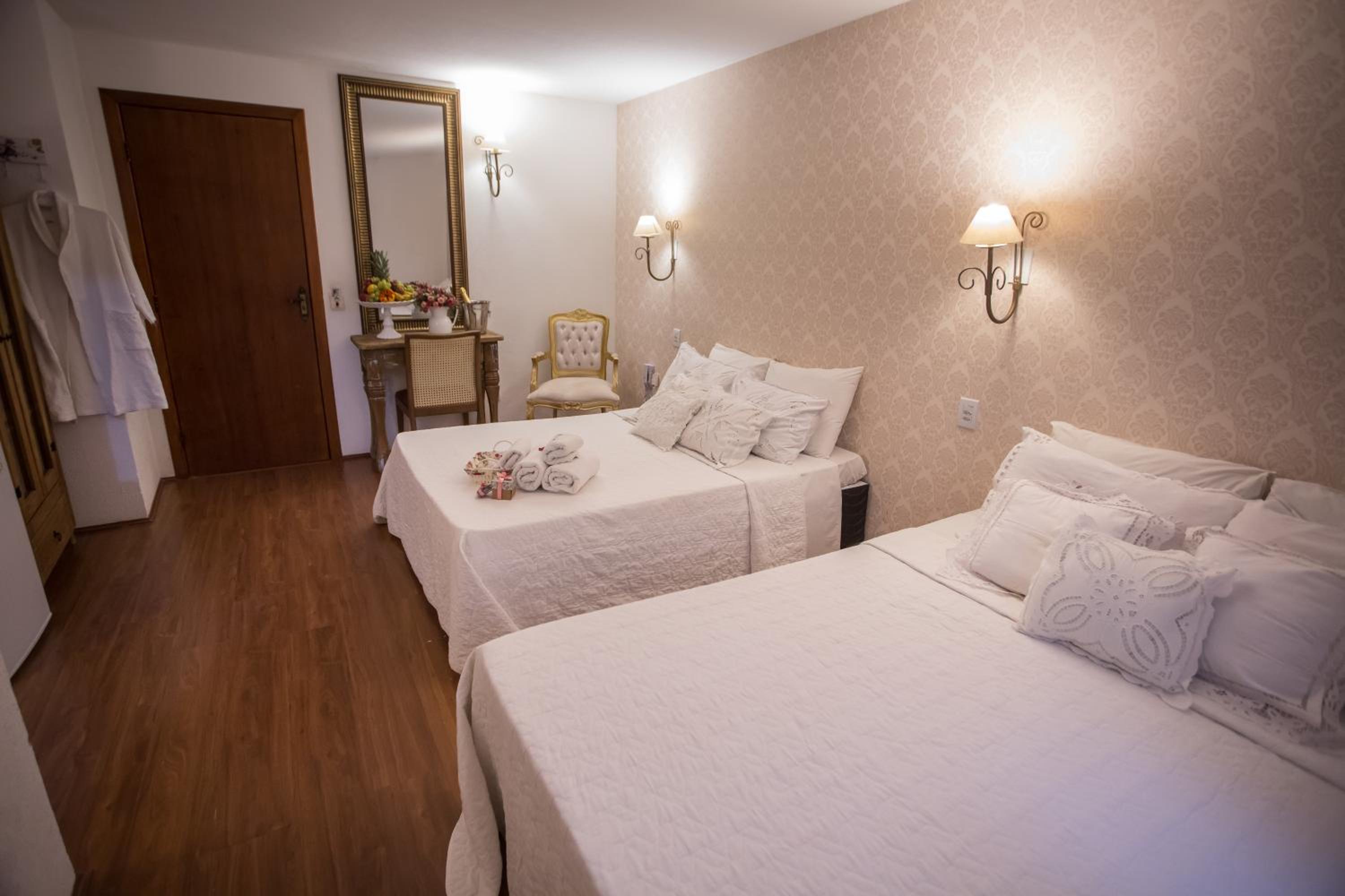 Master Room photo 2