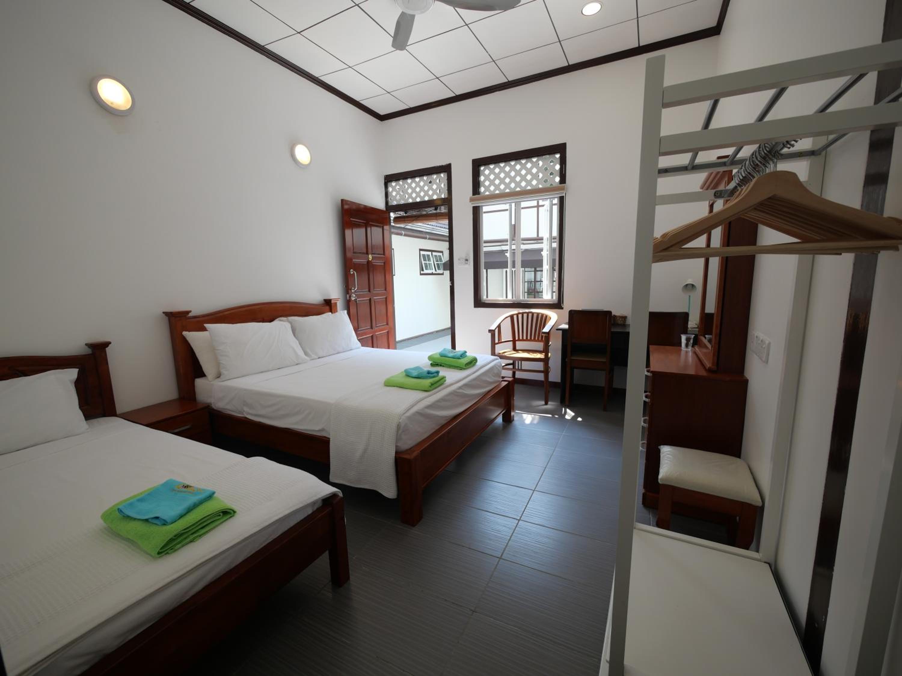 Standard Triple Room - Photo 1