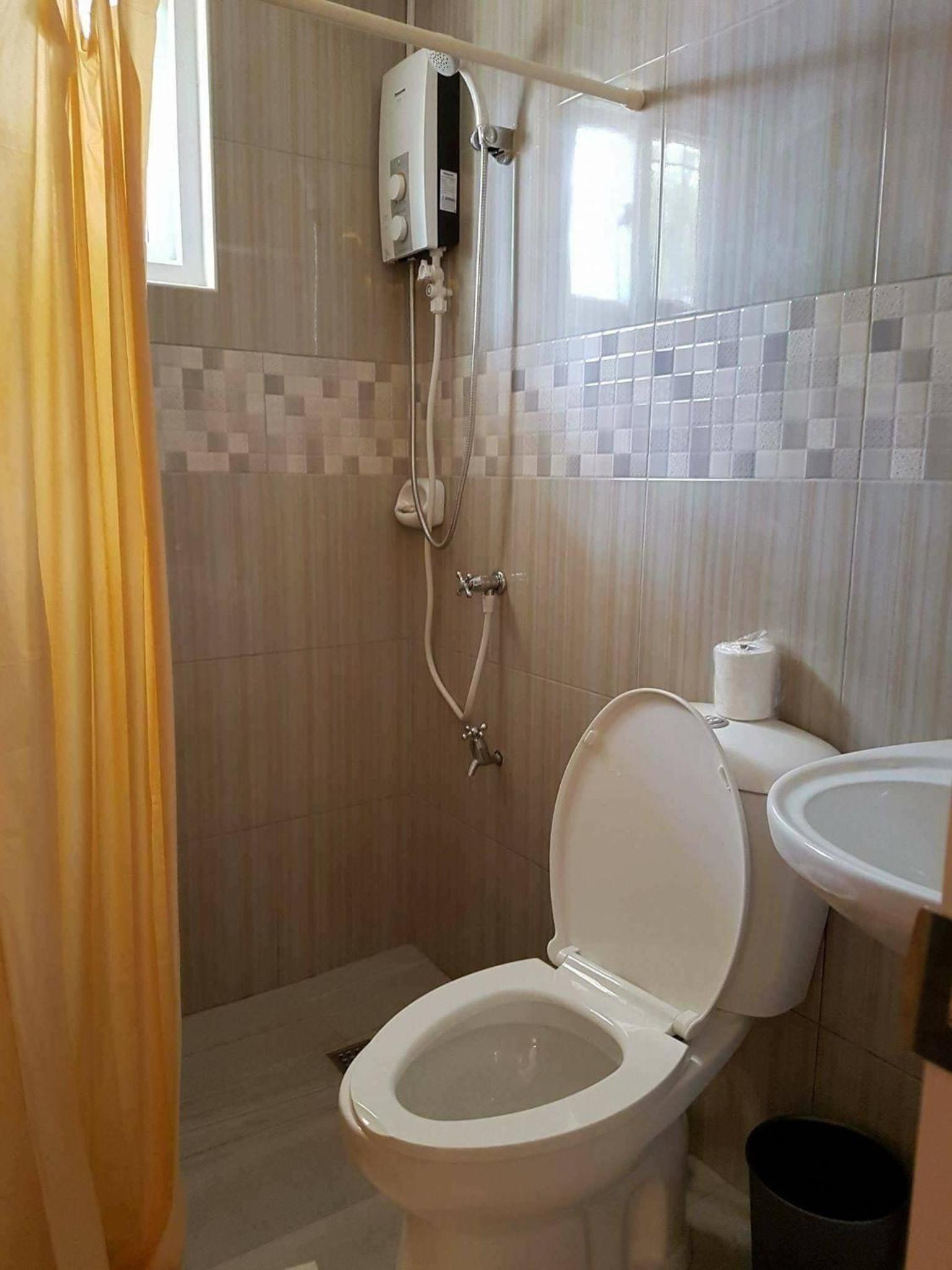 Deluxe Quadruple Room - Photo 3