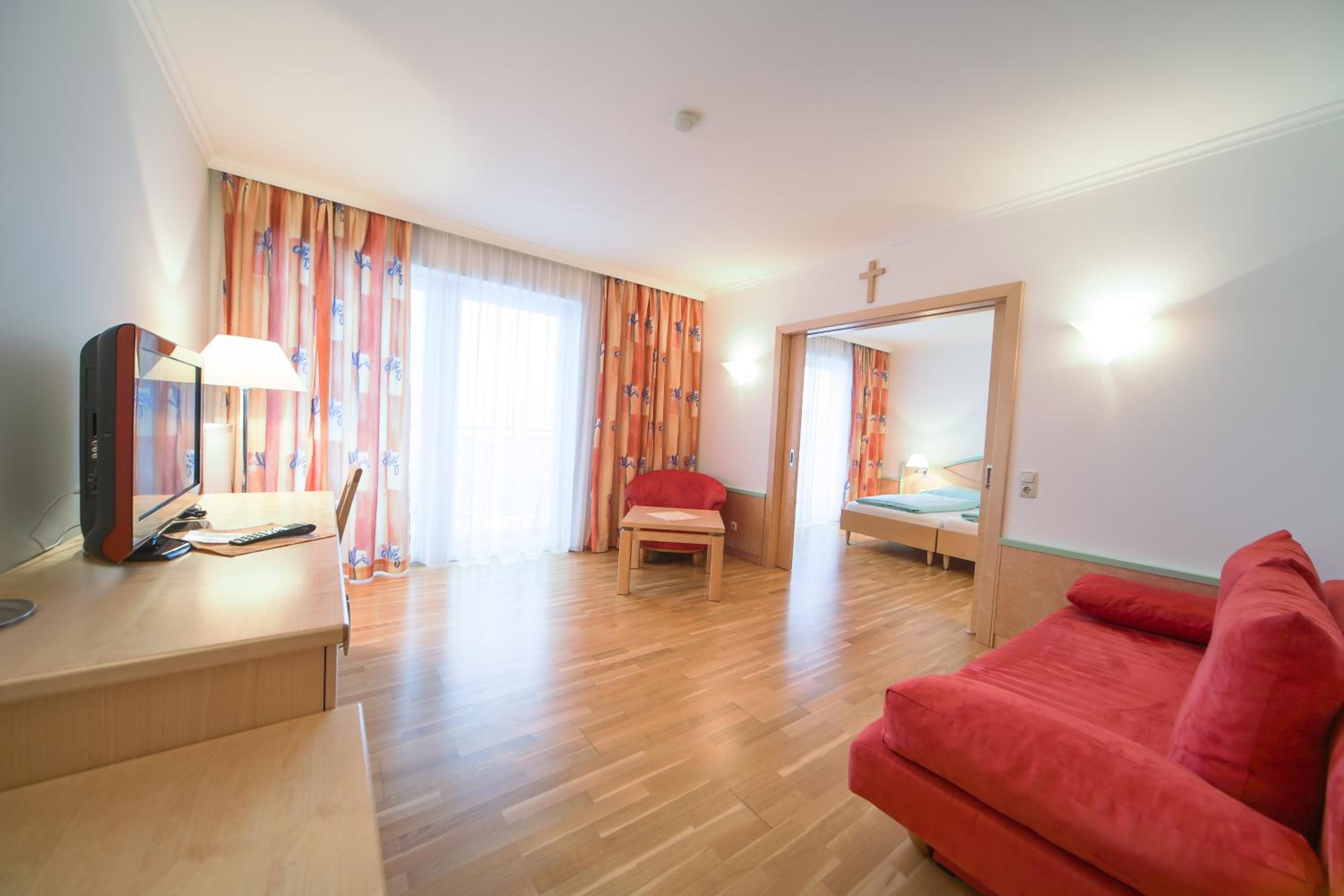 Junior Suite with Balcony photo 1