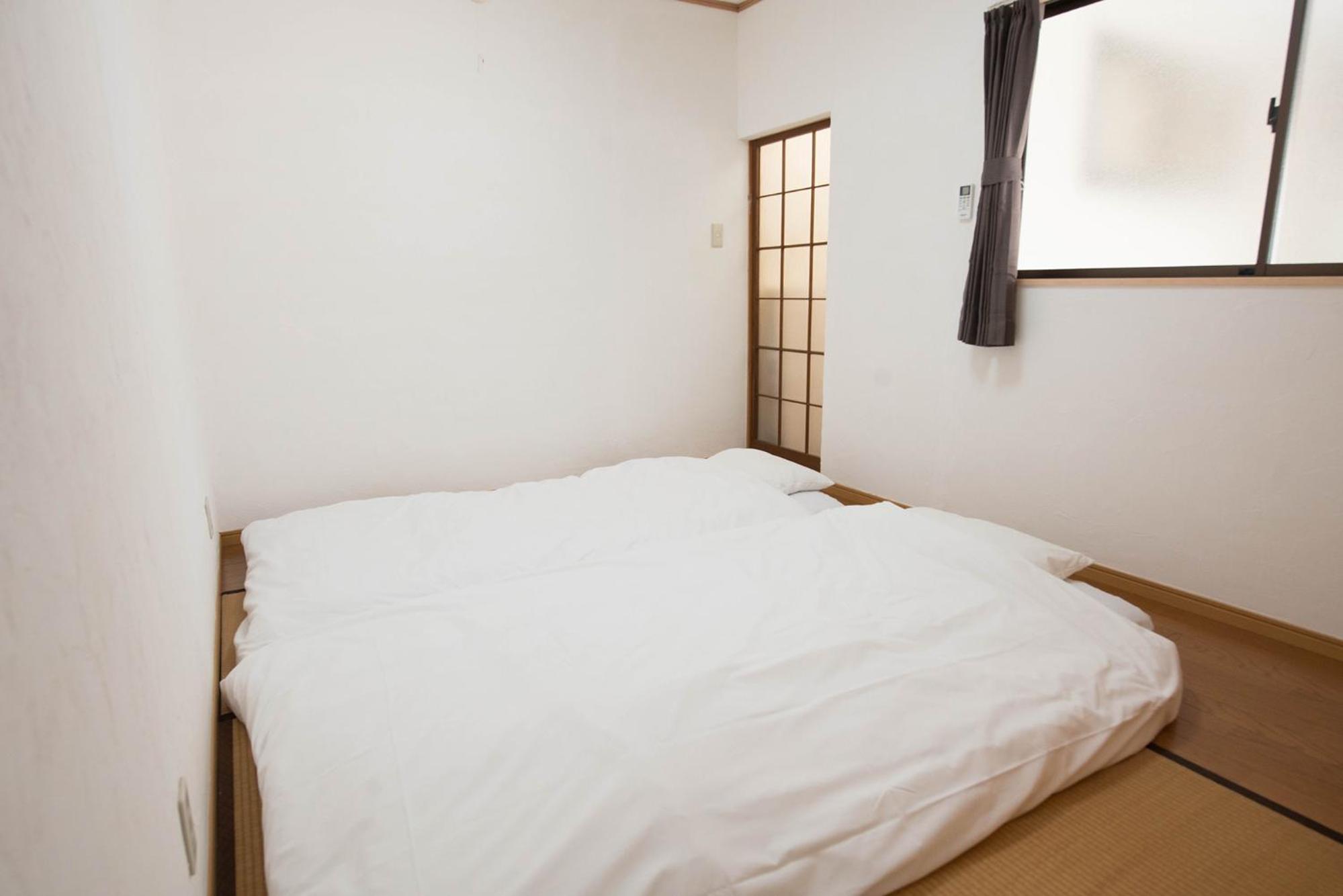 One-Bedroom House - Photo 5