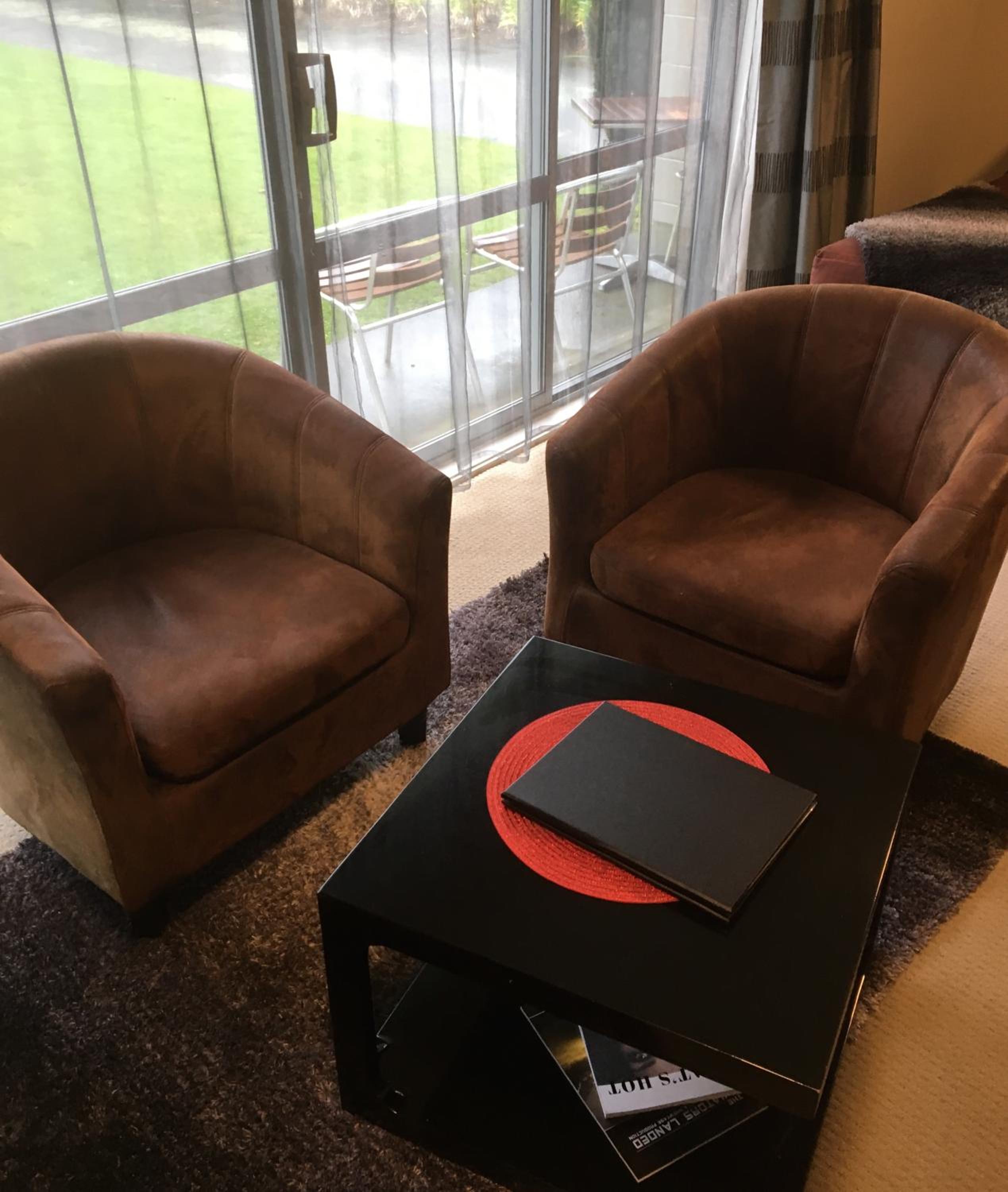 Family Room photo 3