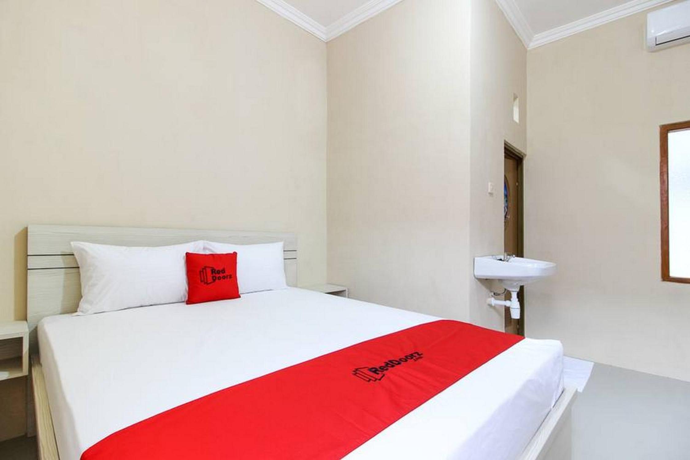 Double Room - Photo 5