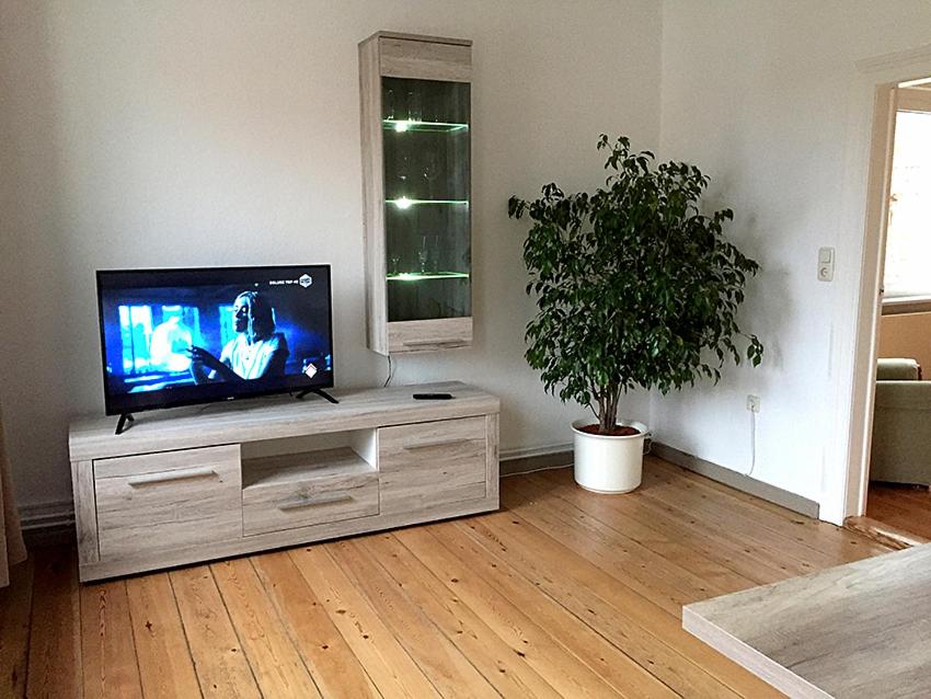 One-Bedroom Apartment photo 1