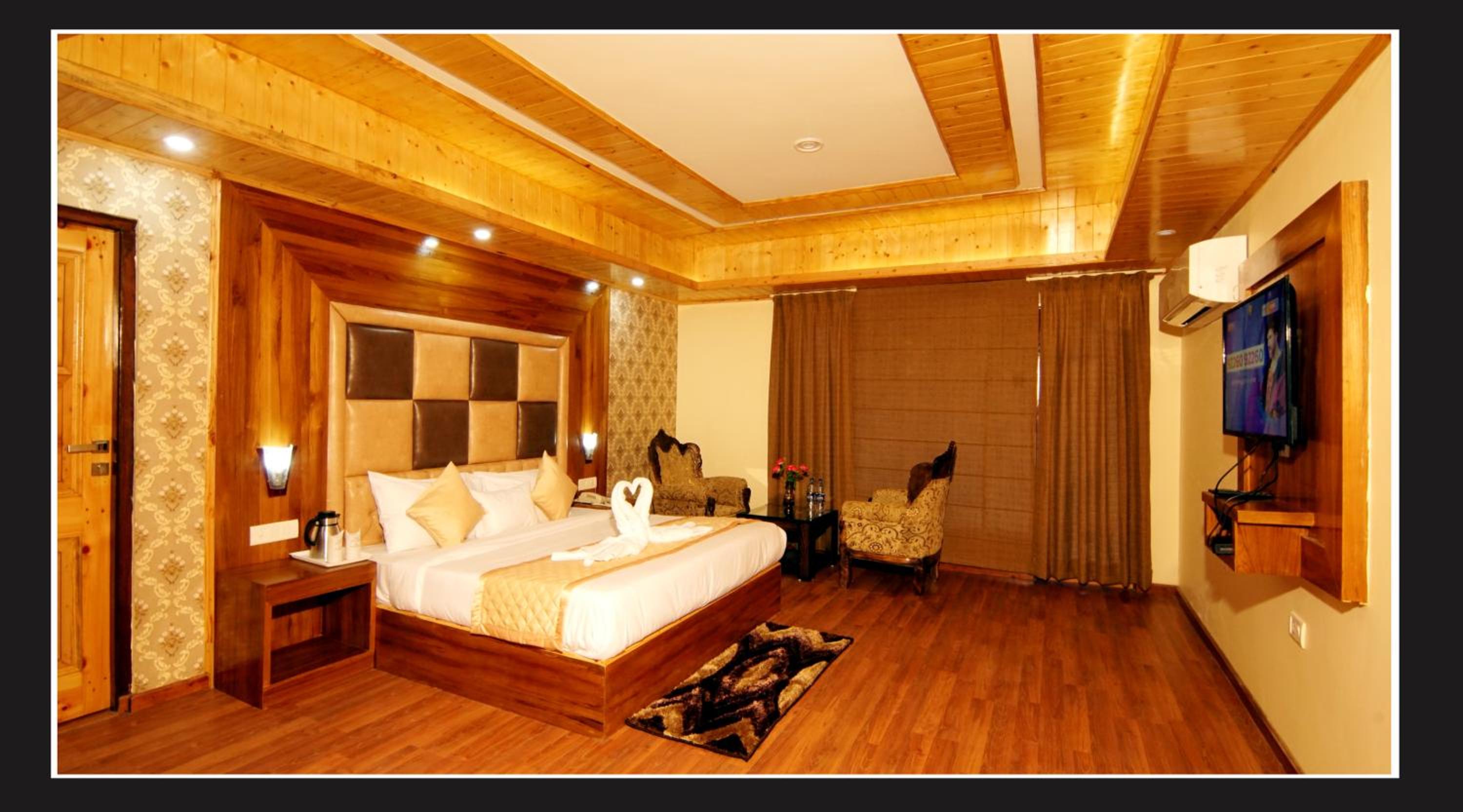 Superior King Room
