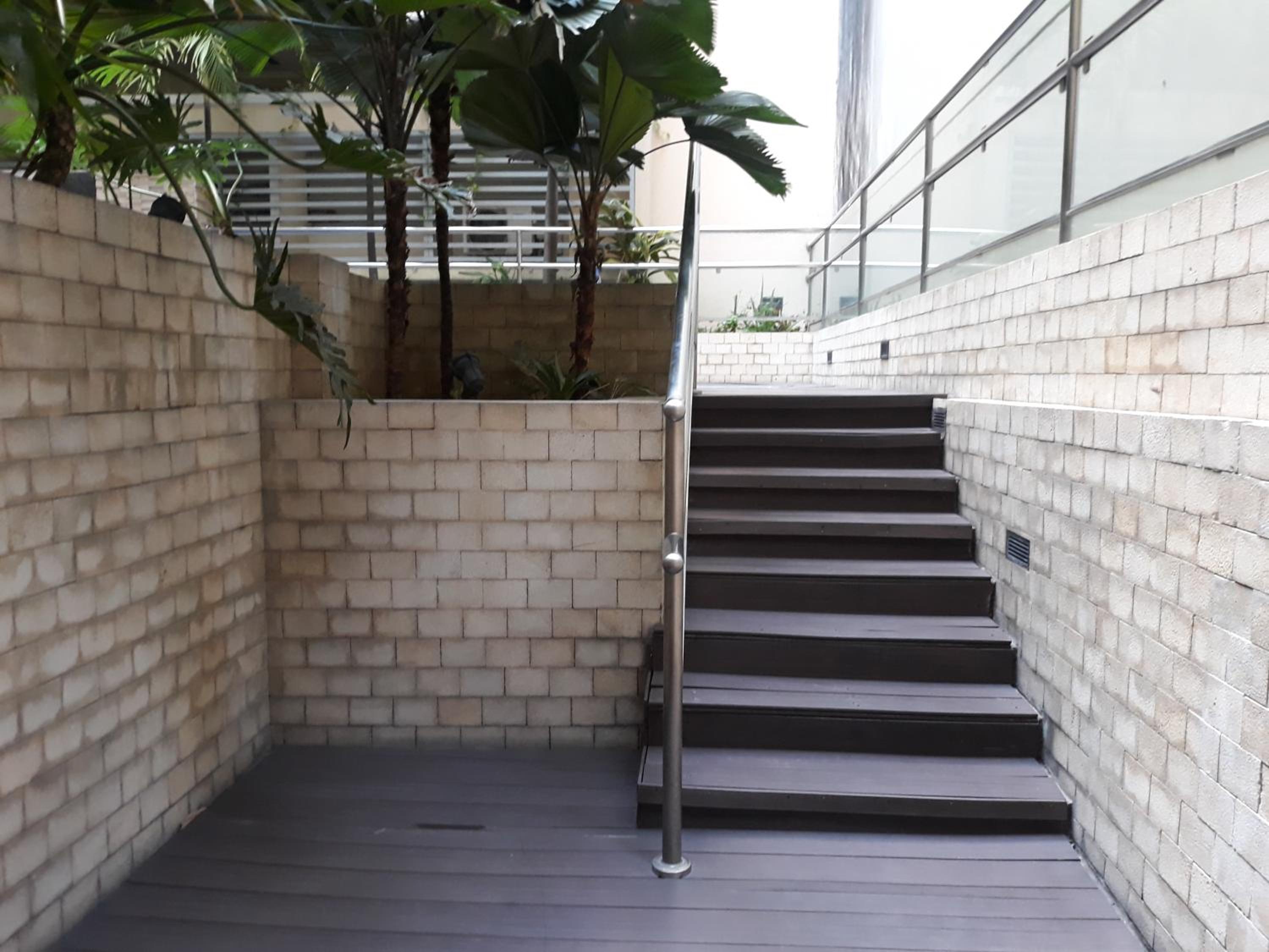 Studio Apartment - Photo 36