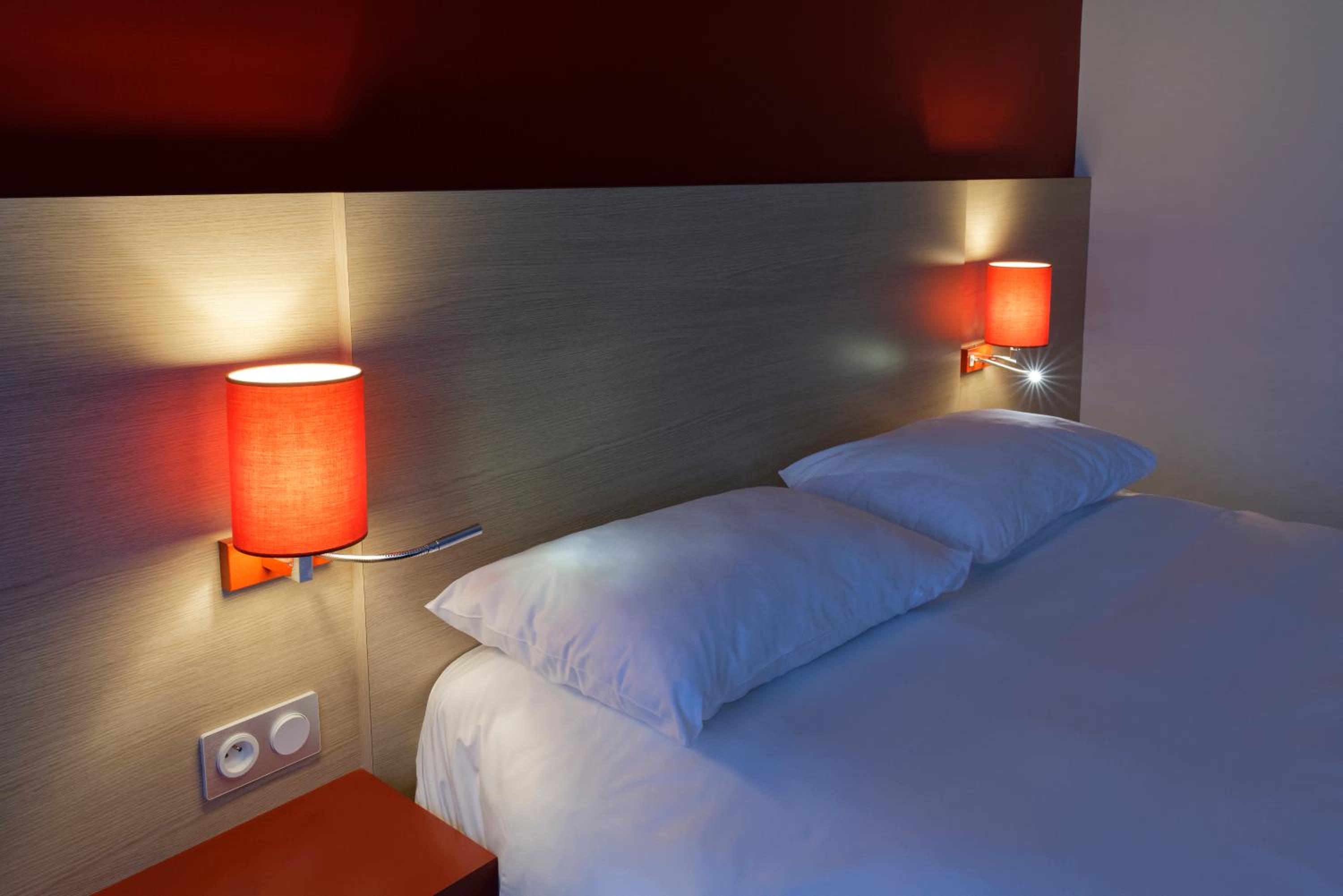 Standard Double Room - Photo 3