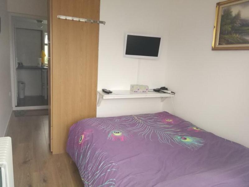 Budget Double Room photo 3