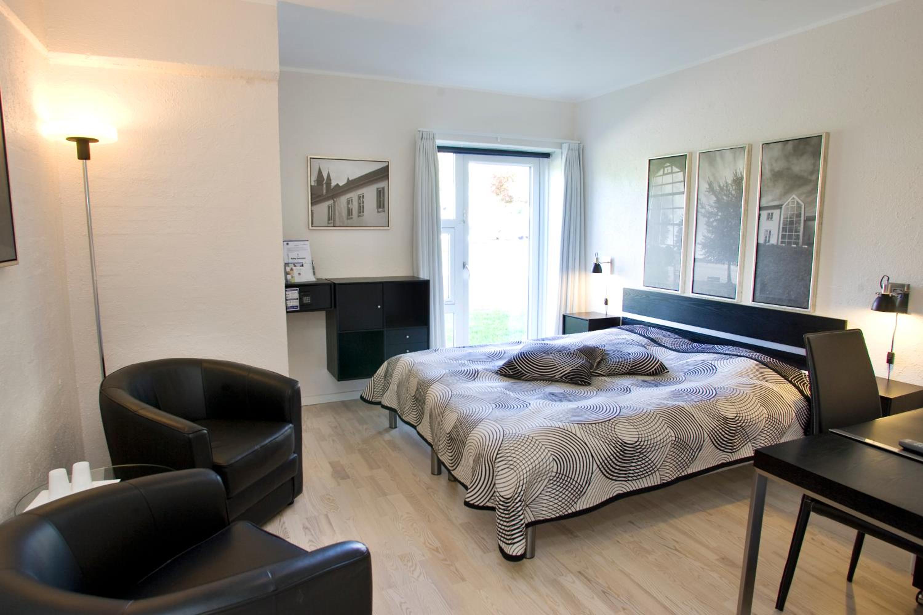 Business Double Room - Photo 5