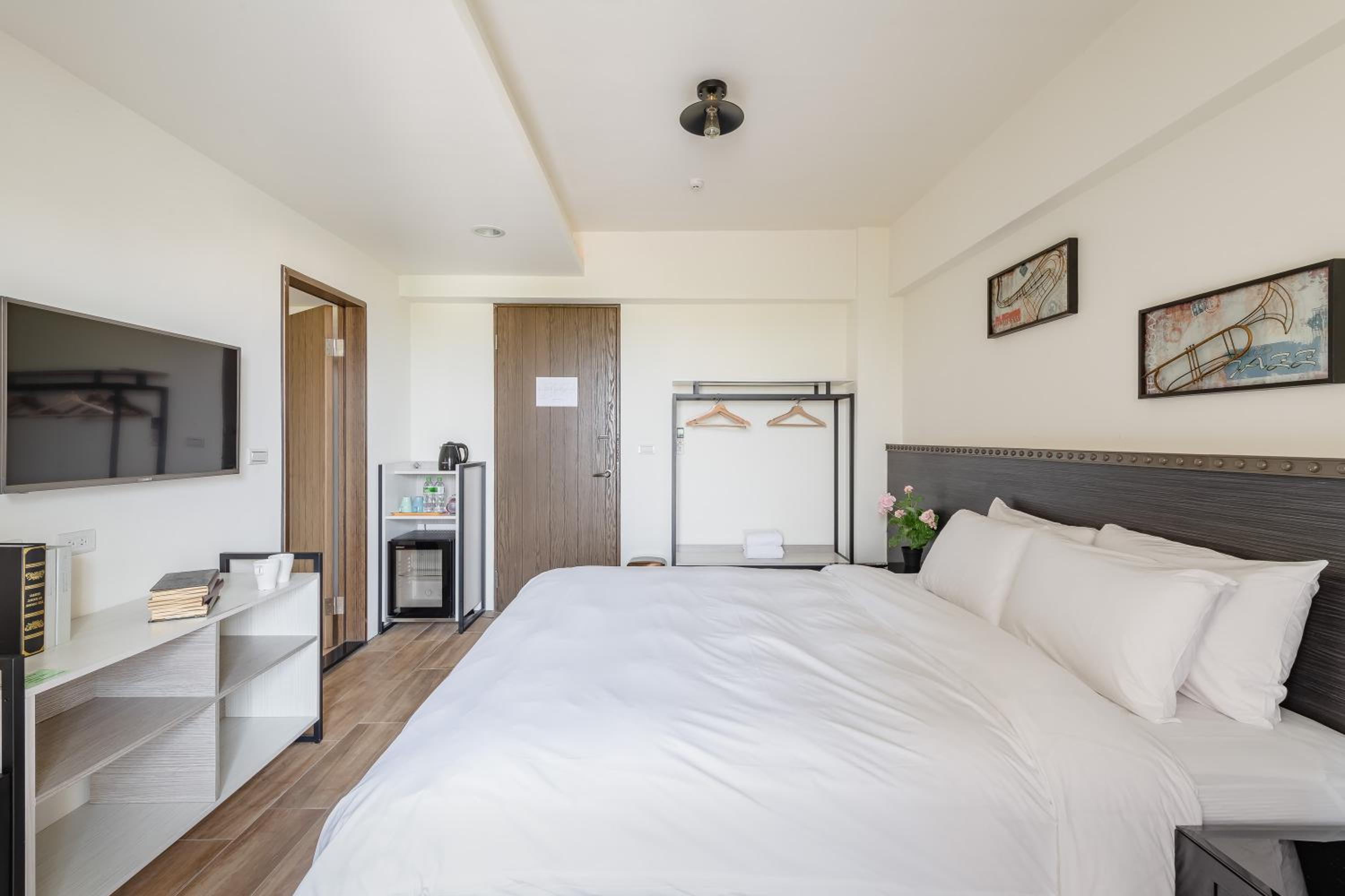 Deluxe Double Room with Garden View with Balcony photo 3