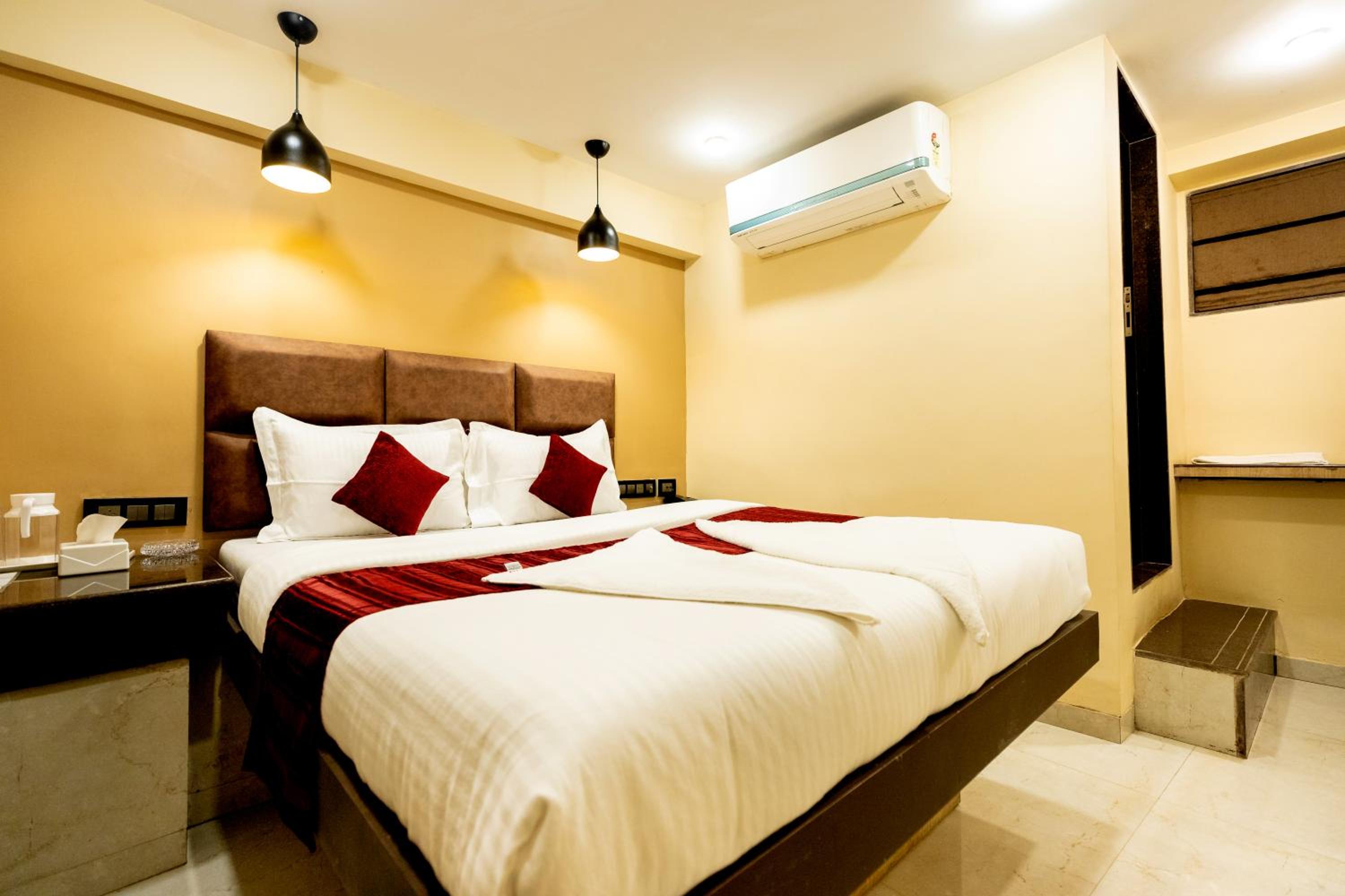 Deluxe Double Room - Photo 1
