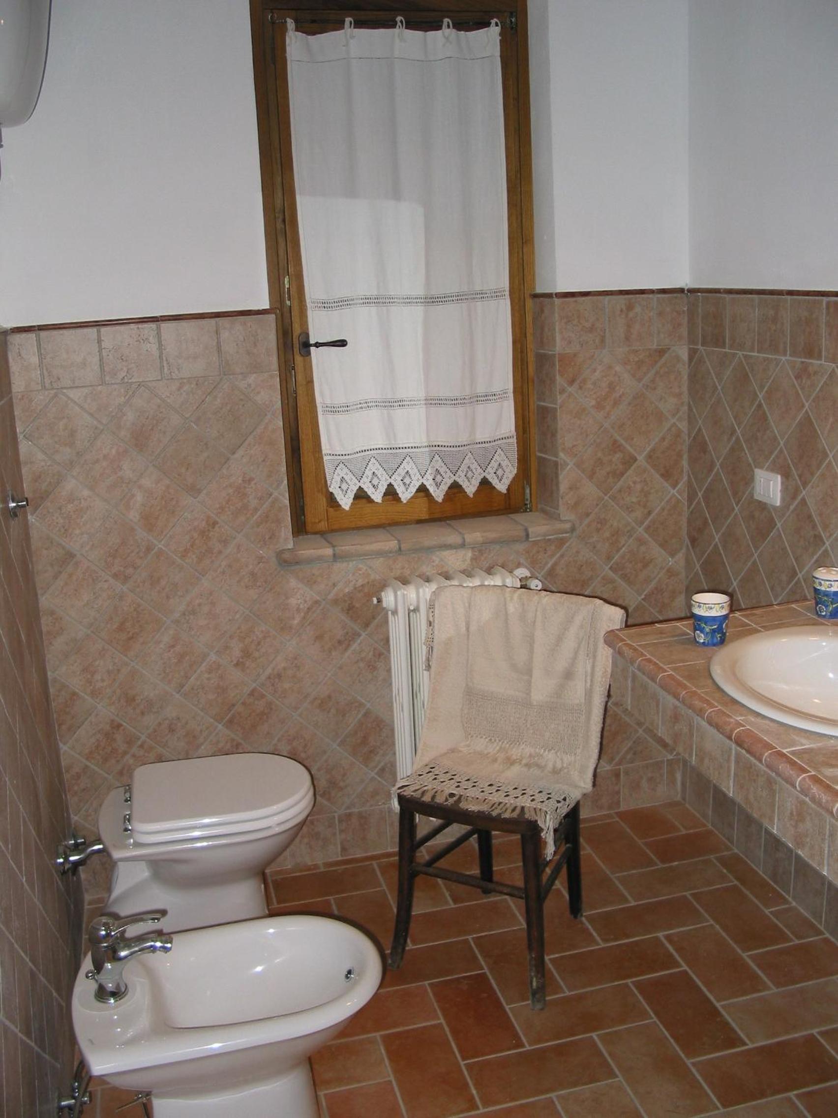 One-Bedroom Apartment (3 Adults) - Photo 9