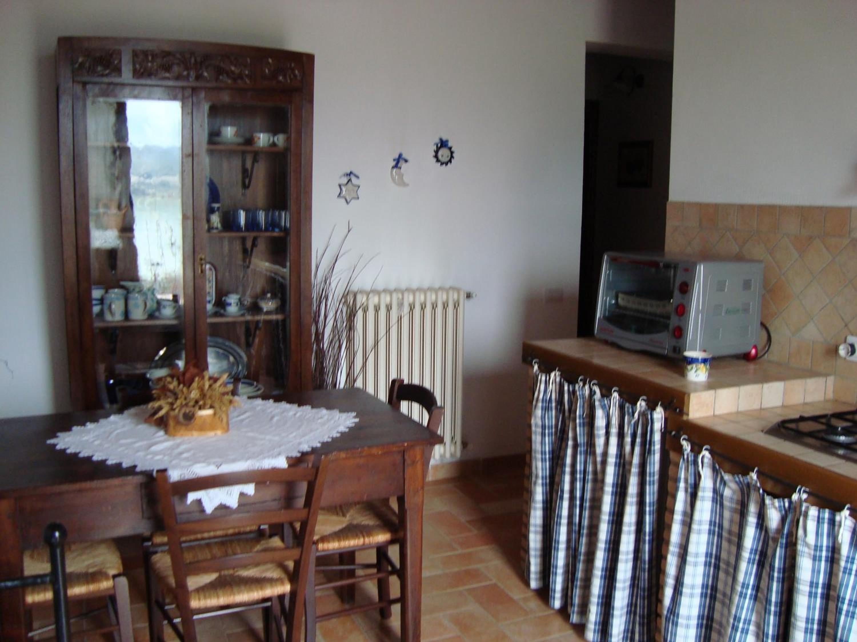 One-Bedroom Apartment (3 Adults) - Photo 6