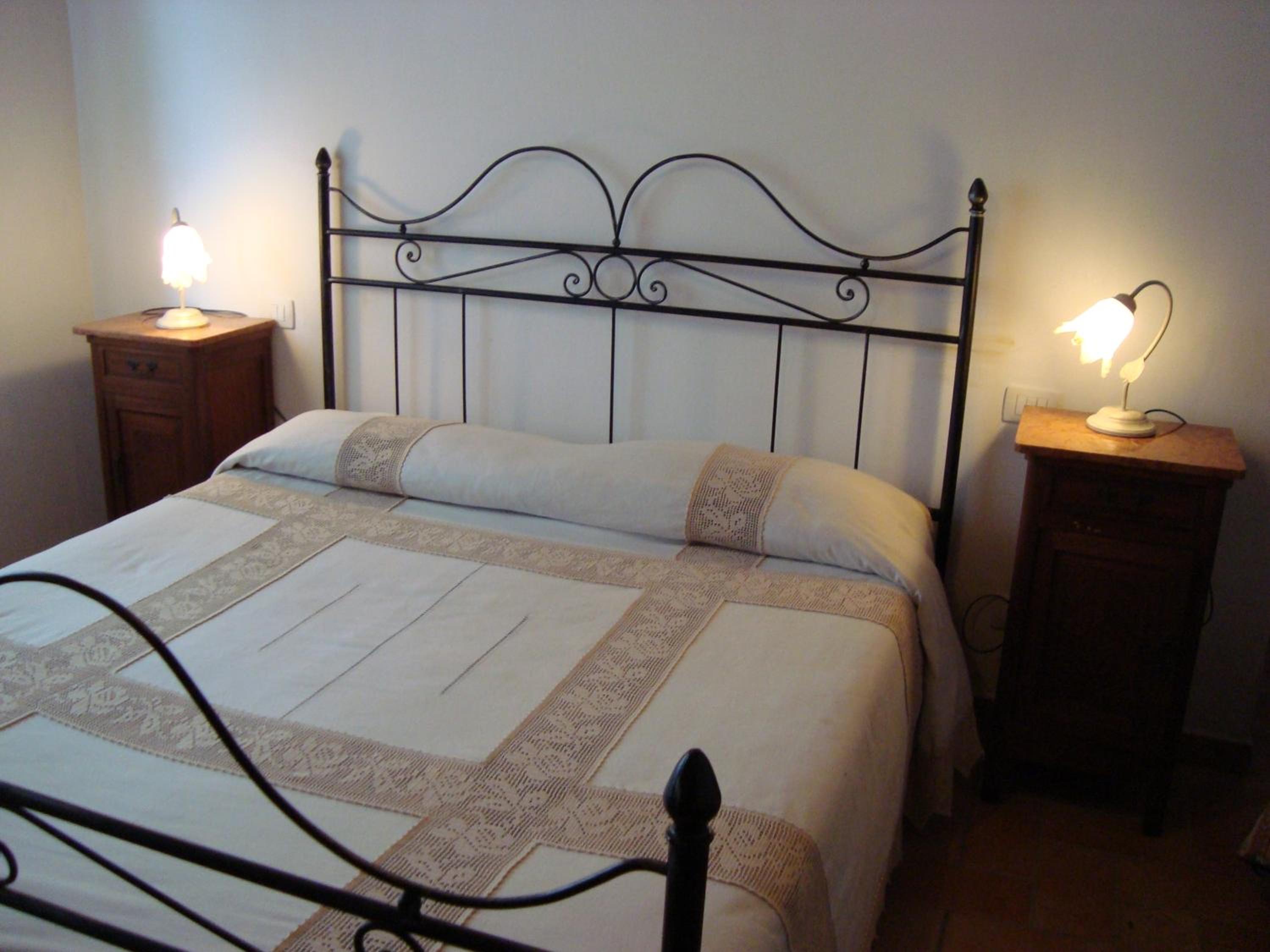 One-Bedroom Apartment (3 Adults) - Photo 1